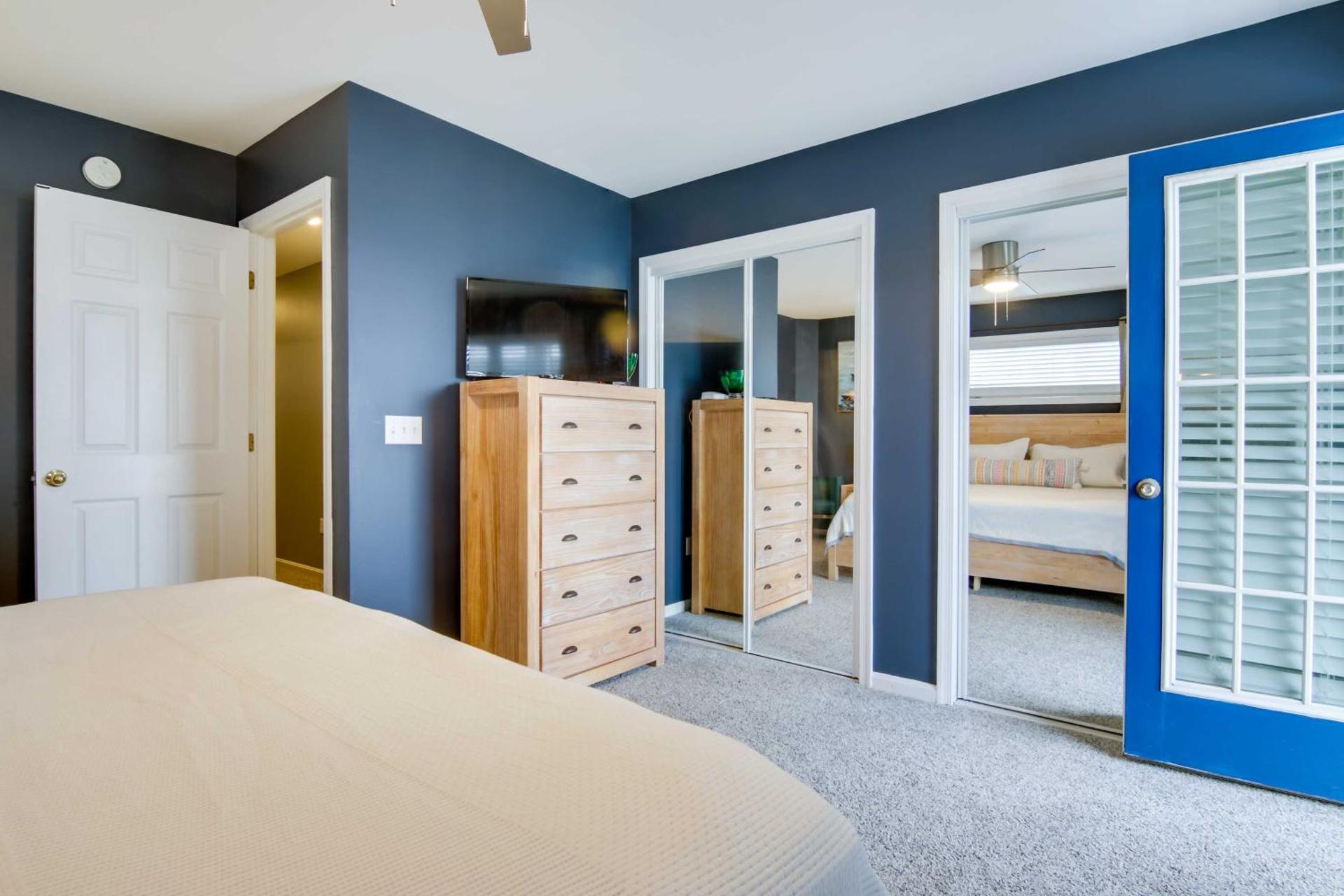 Ocean Block retreat with 5 Balconies in Bethany Beach