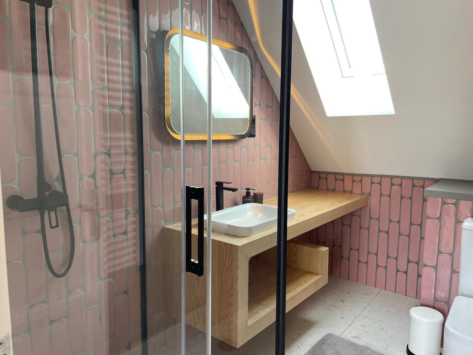 FRIDA Apartman, Exkluzív várpanorámával, a belváros szívében, ingyenes parkolással