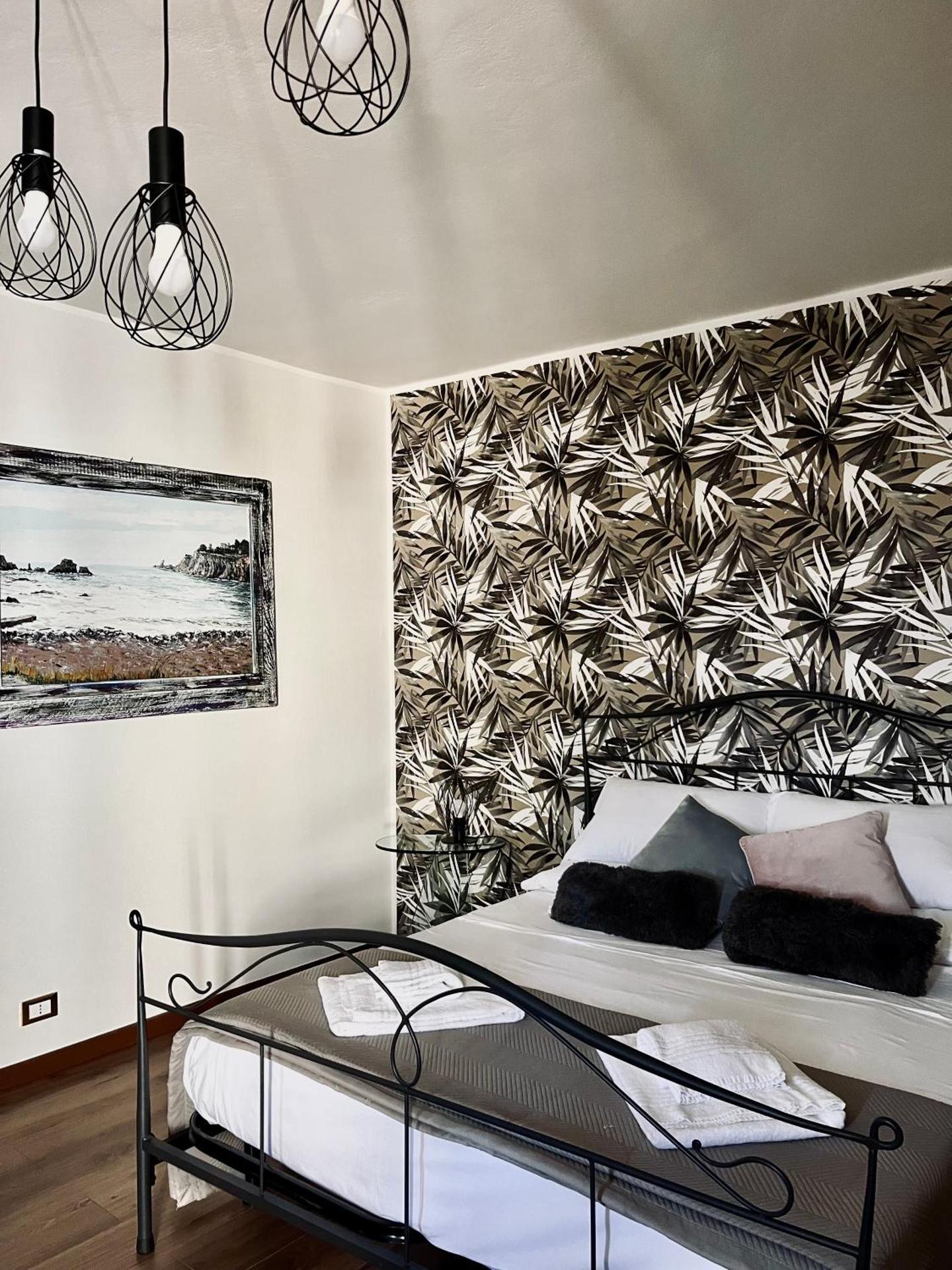 Tyche House Castelmola