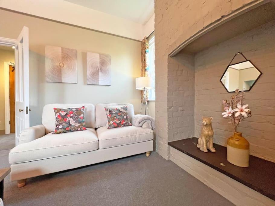 2-Bed Victorian Elegance