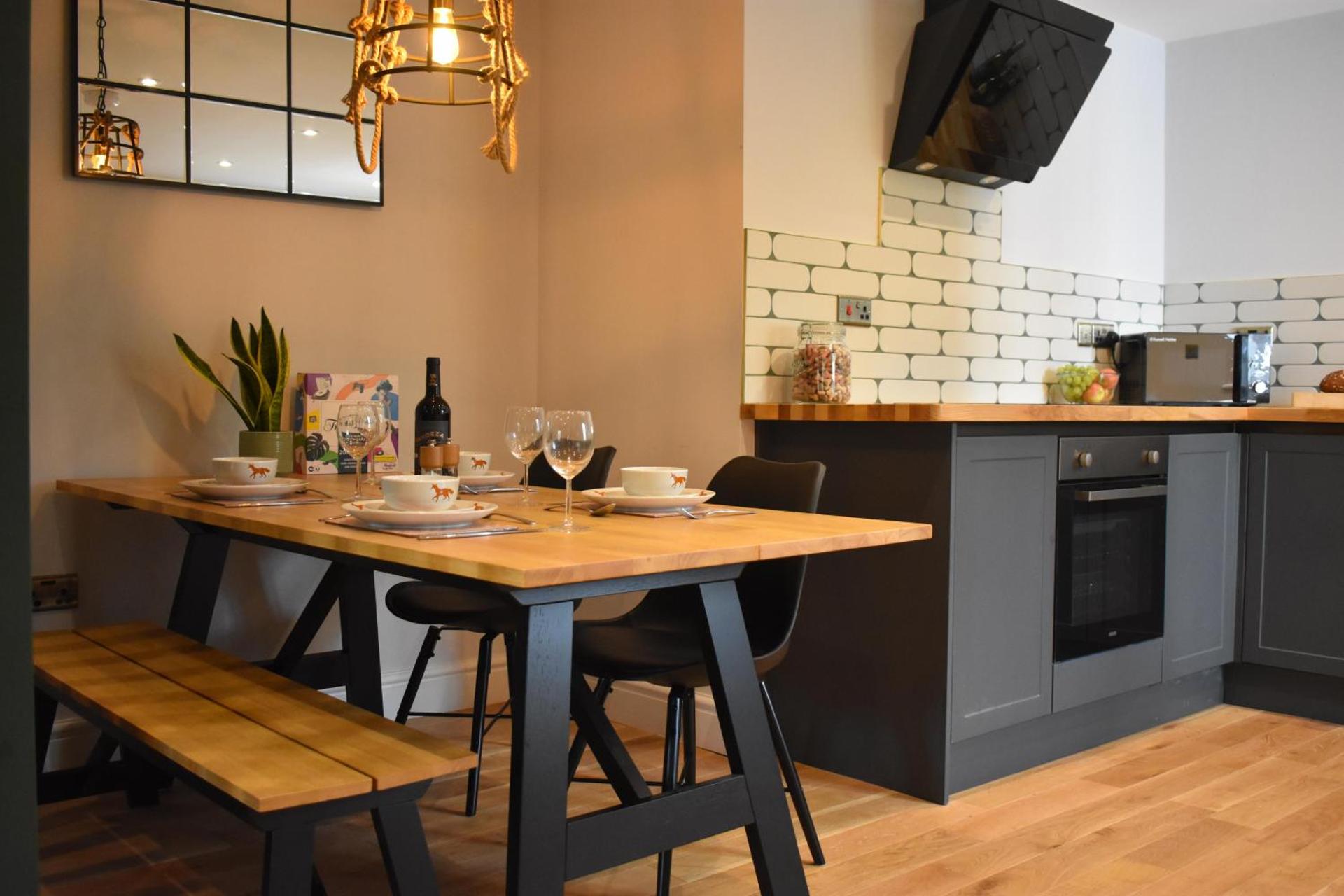 Kitchen or kitchenette