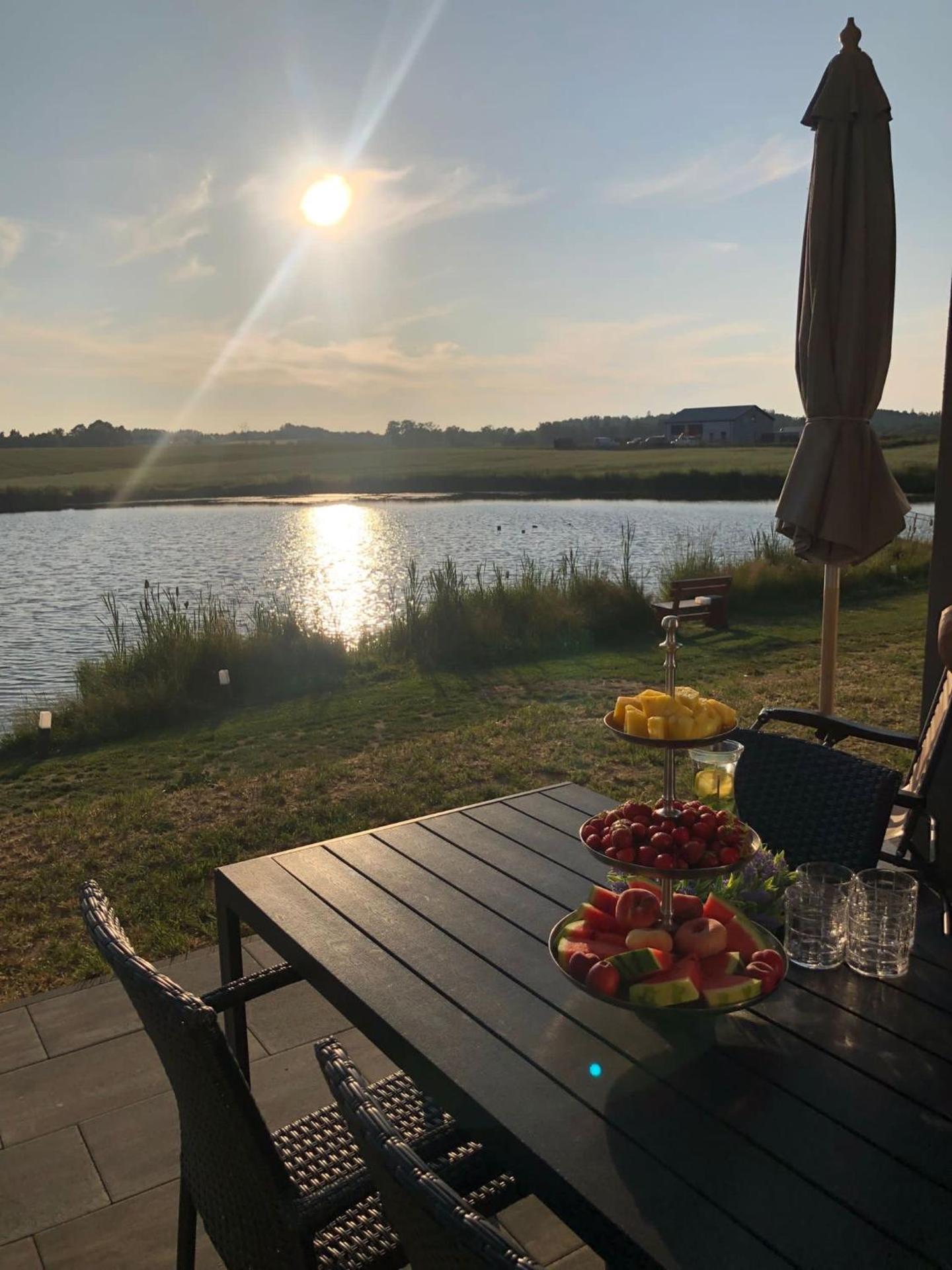 Domki Loft nad Stawem 4 dorosłych , 4 dzieci