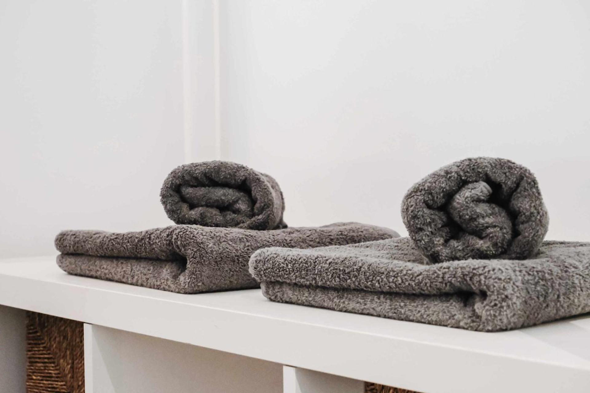 El Call, Àtic con vistas al puente de Besalú