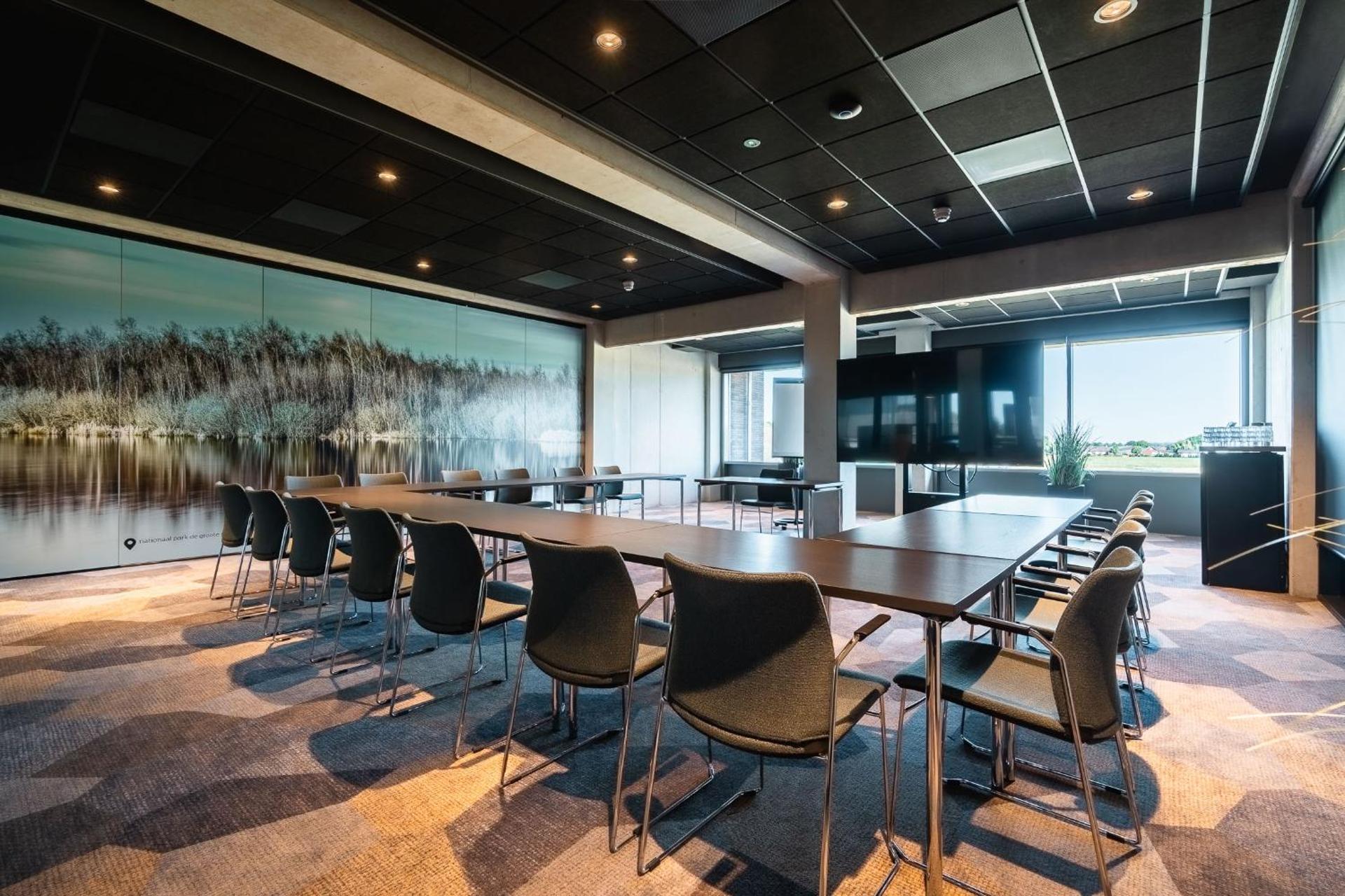 Meeting/conference room