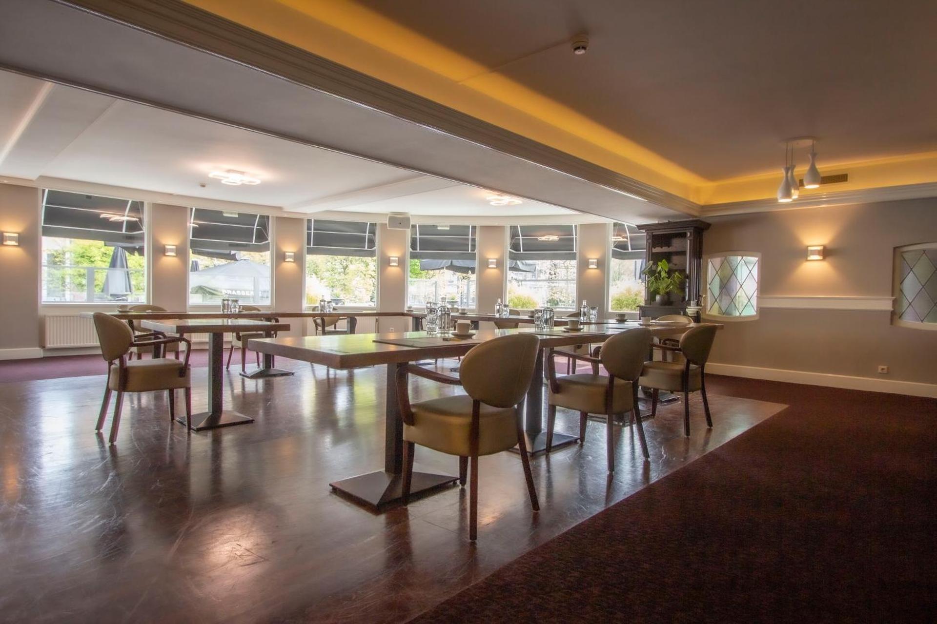 Meeting/conference room