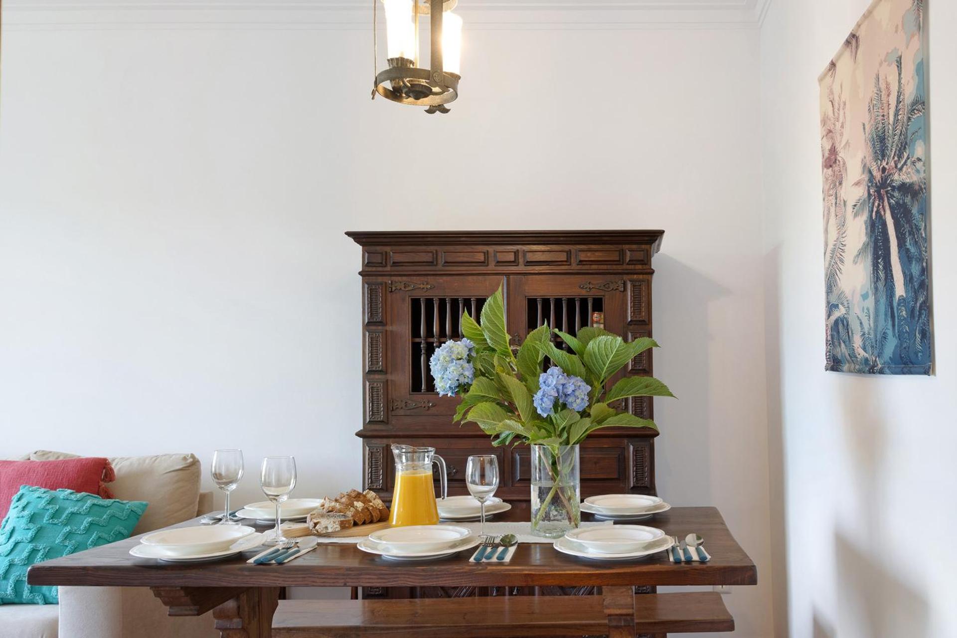 Retro Beach House Moledo