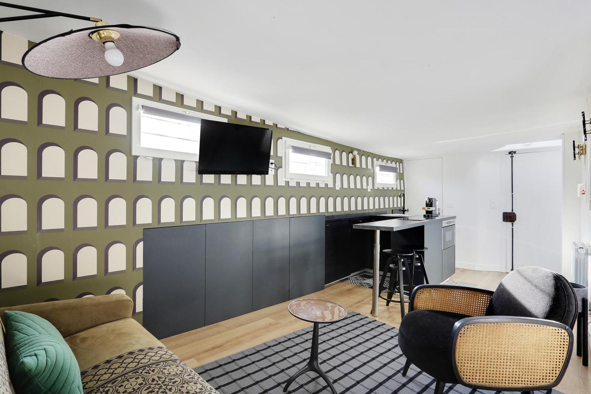 Communal lounge/ TV room