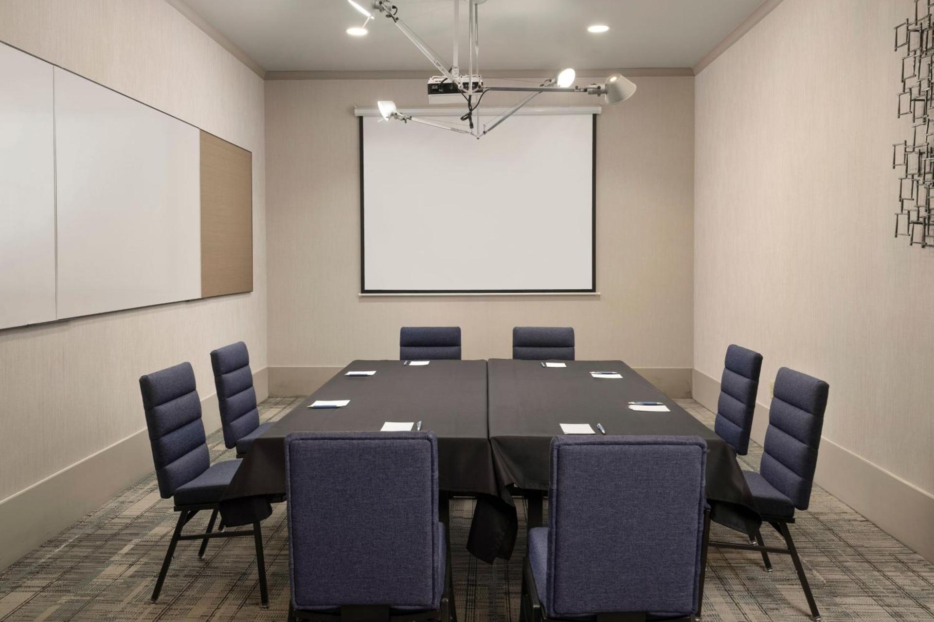 Meeting/conference room