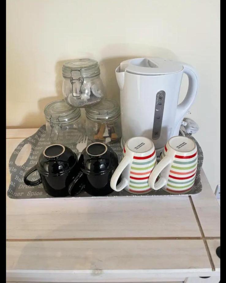 The dublin packet family room 4