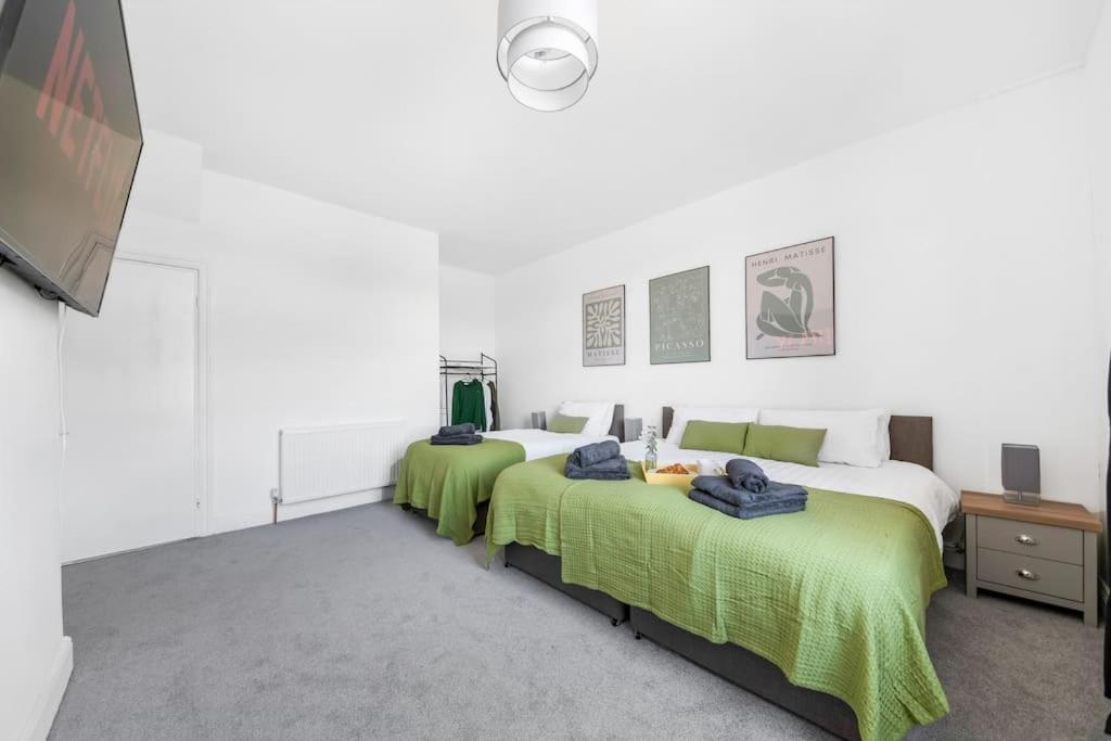 Spacious Home In The Heart of West Yorkshire