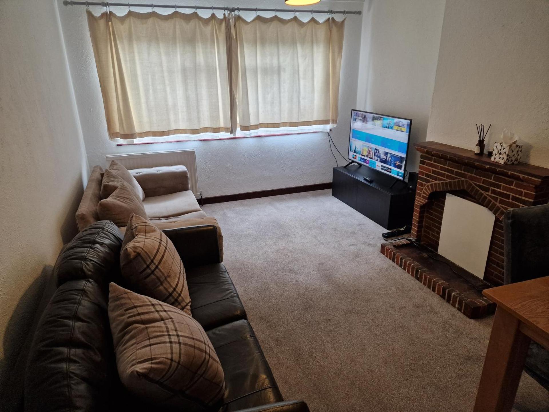 Communal lounge/ TV room