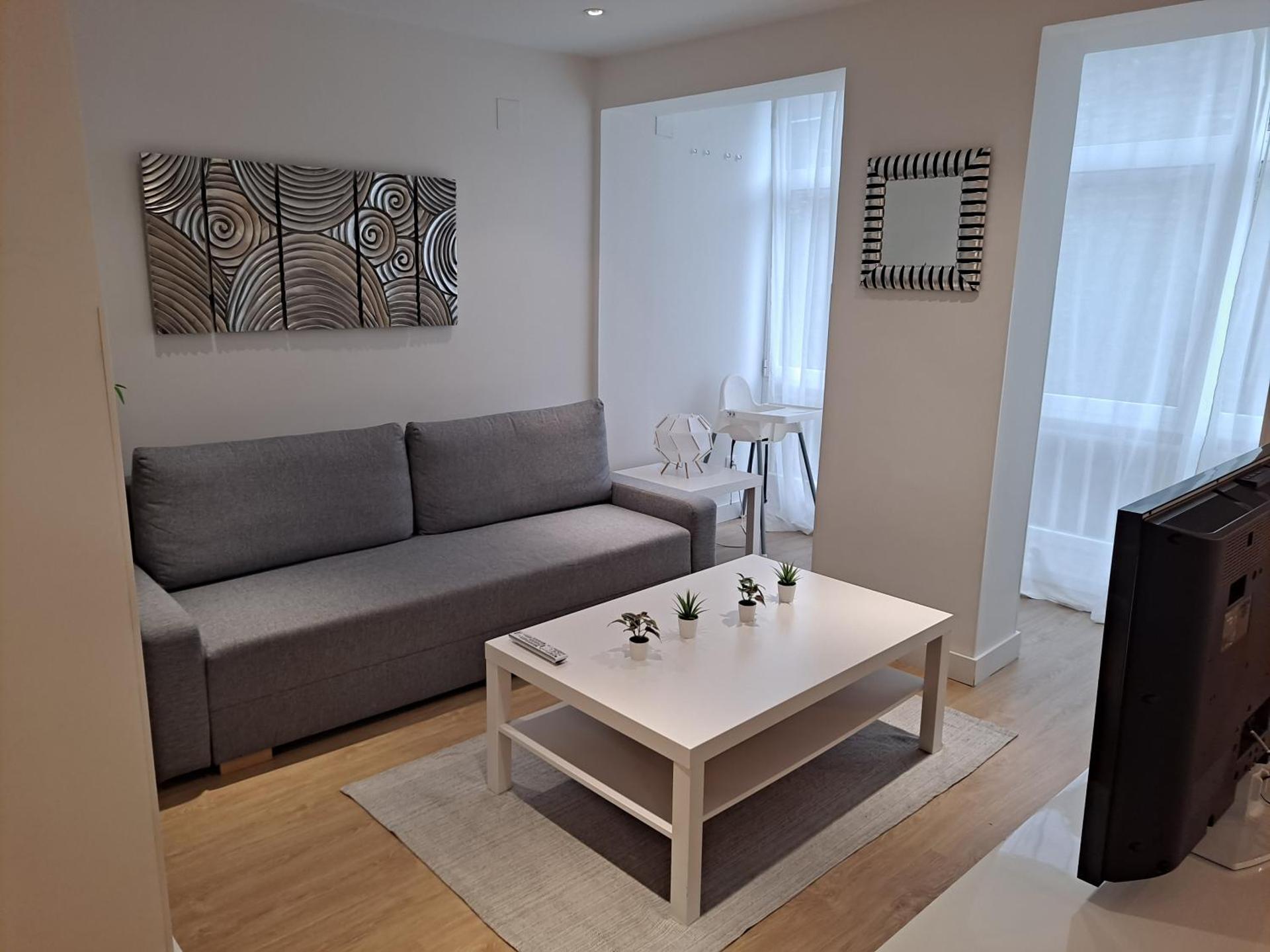 VISTAS MURALLA CENTRICO EN ZONA PEATONAL Wi-fi VUT LU 3270