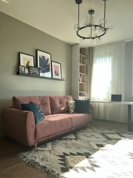 Luxury Pearl with Parking place in Holešovice