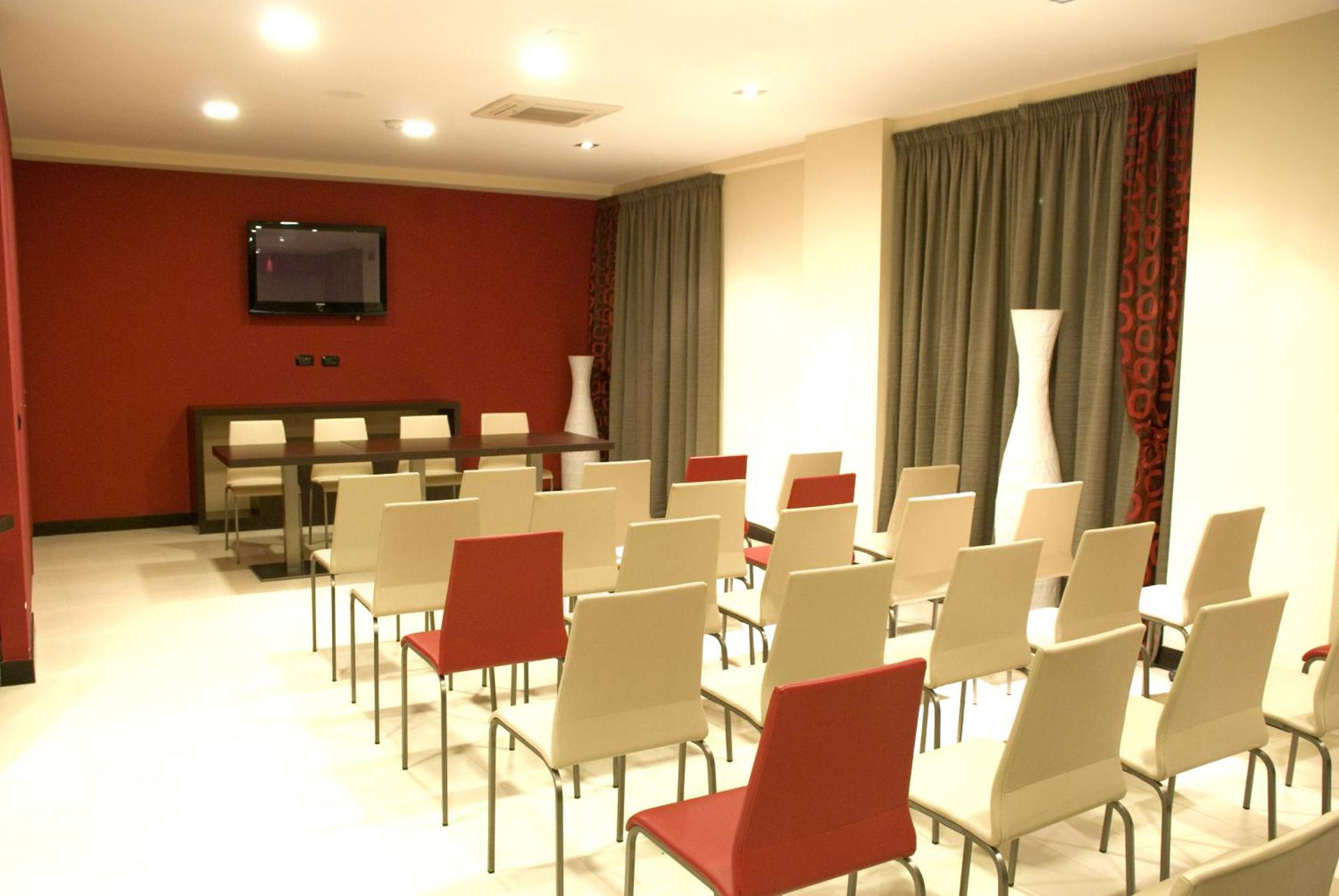 Meeting/conference room
