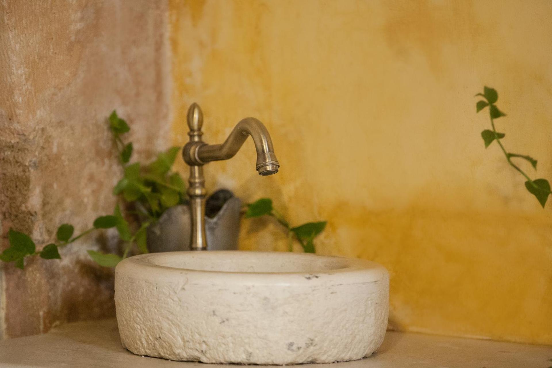 Ifigenia Traditional Rooms & Maisonettes