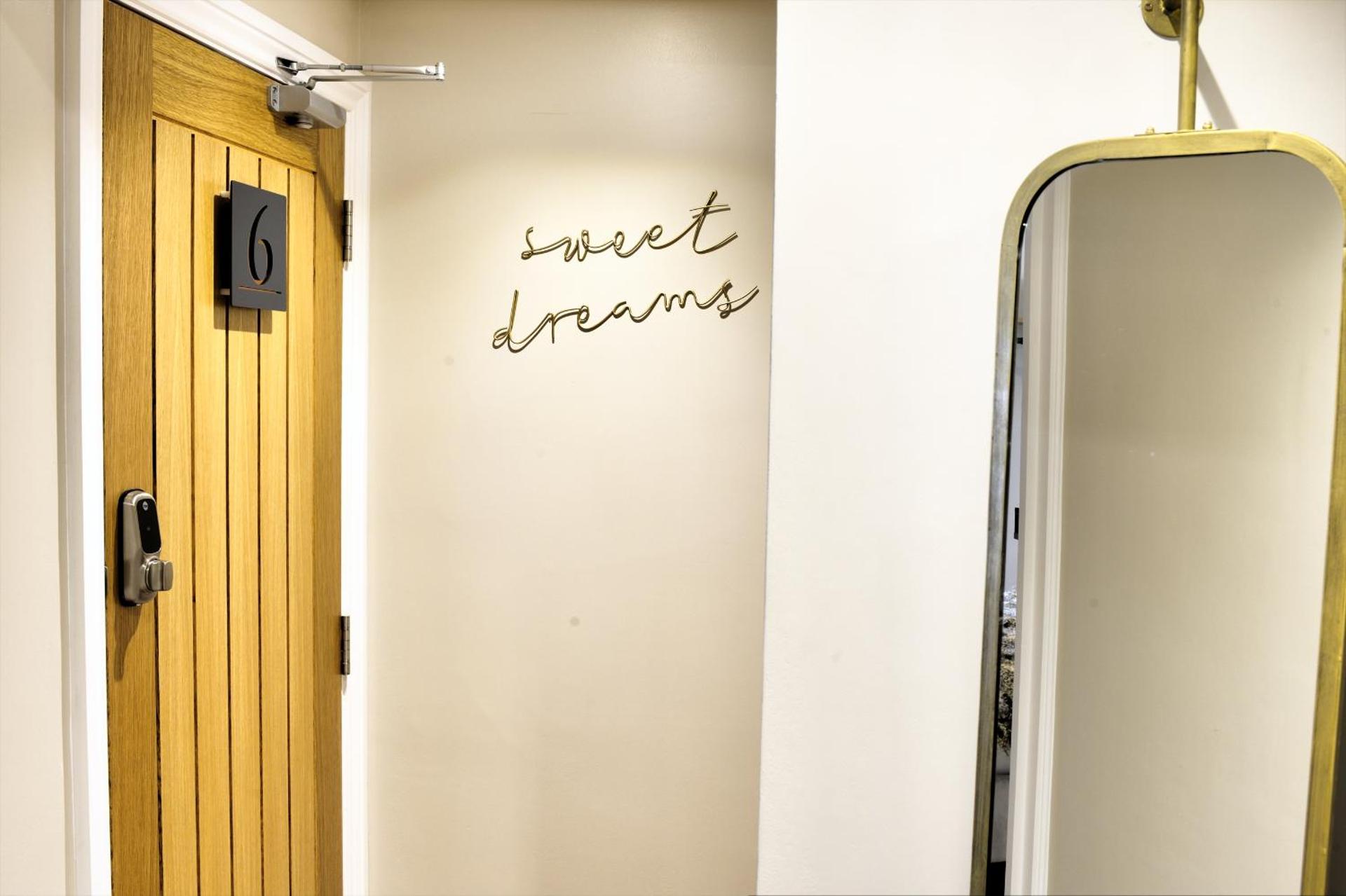 Logo/Certificate/Sign