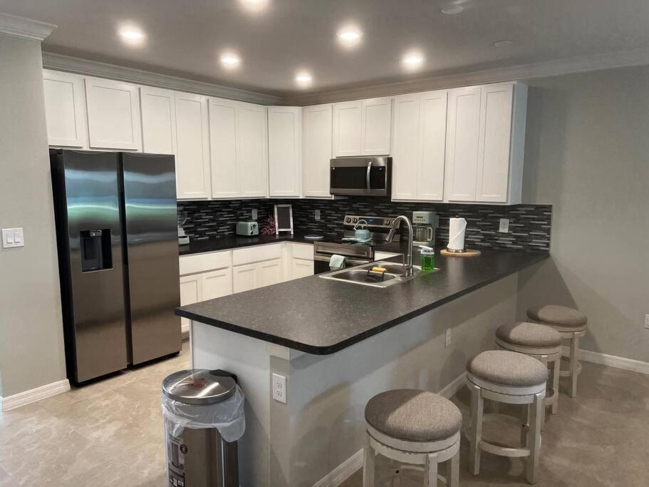 Luxurious Farm Style House