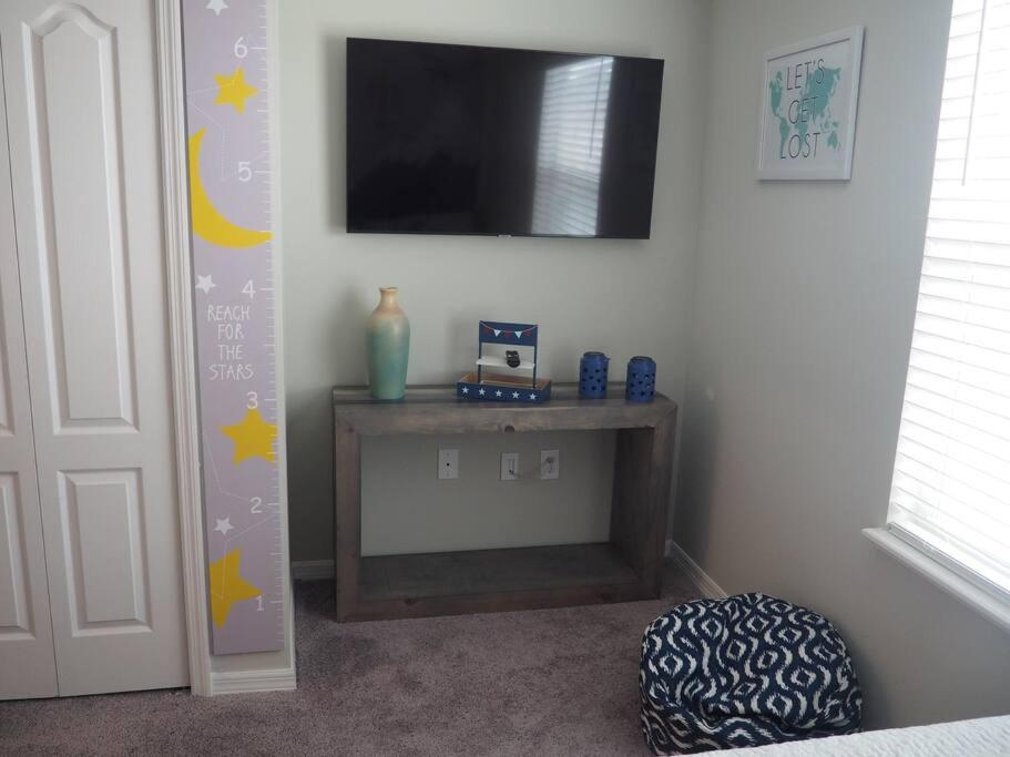 Luxurious Farm Style House