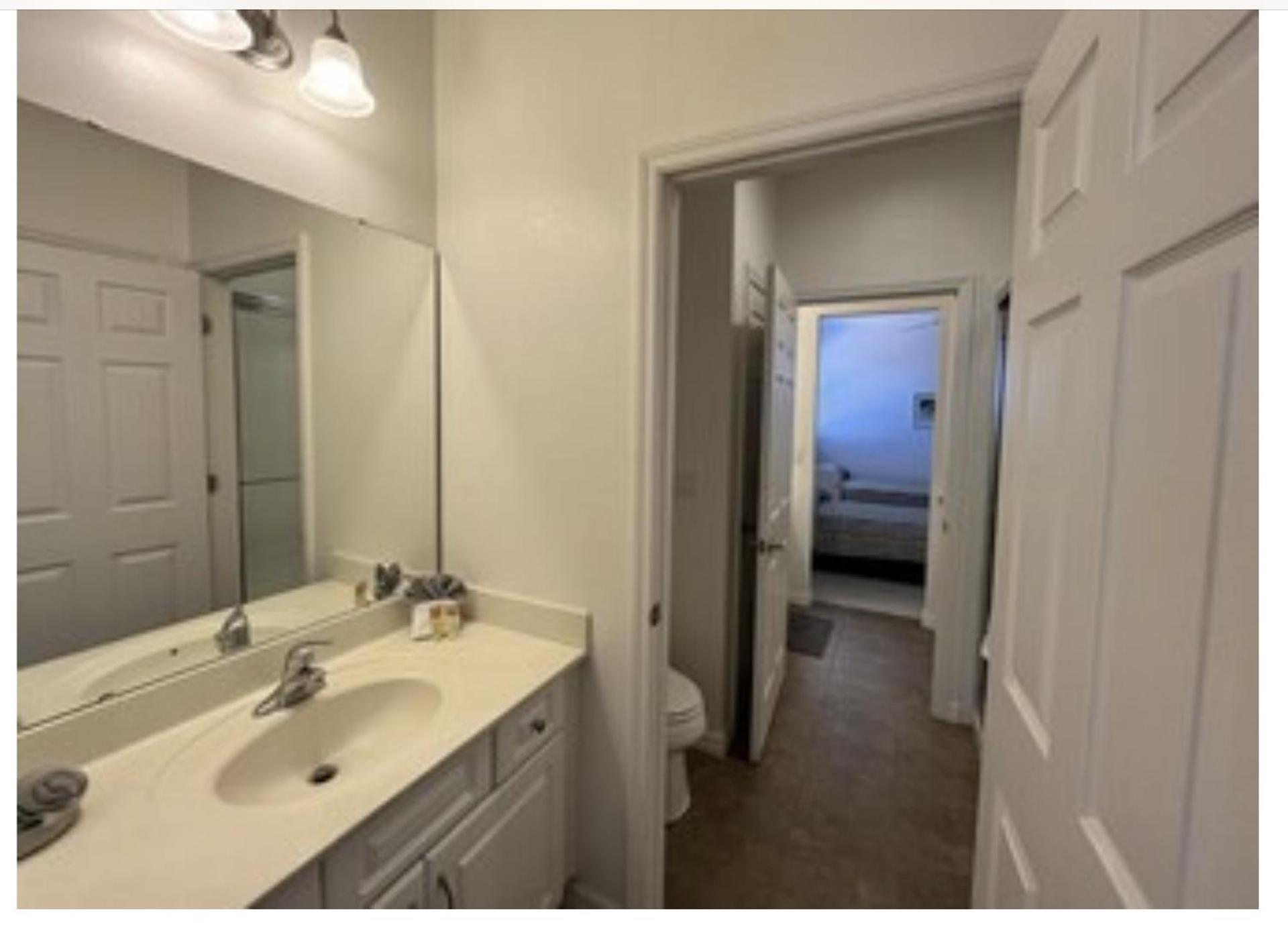 5 Bedroom House in a Golf resort community near Disney Parks & Universal Studios