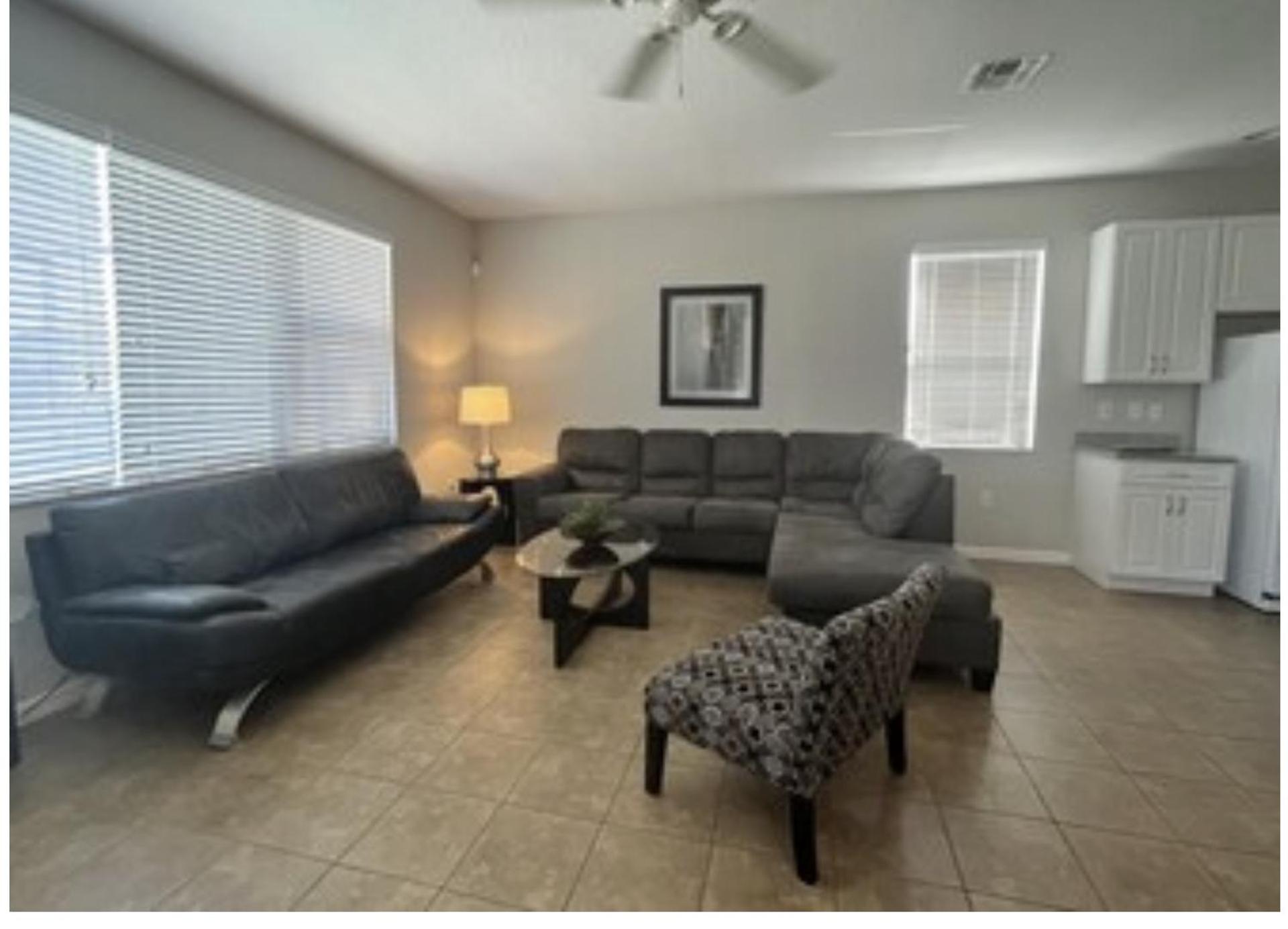 5 Bedroom House in a Golf resort community near Disney Parks & Universal Studios