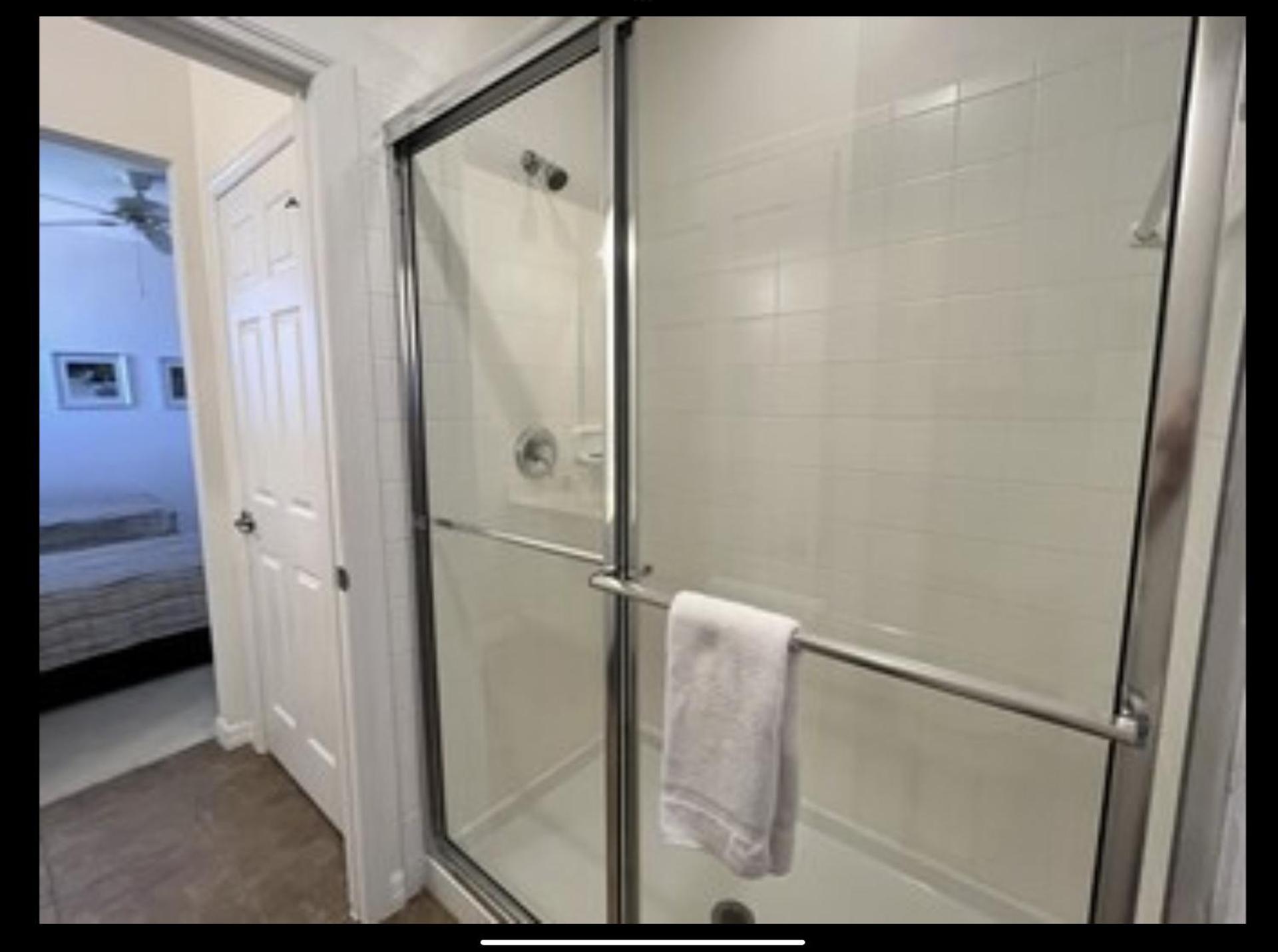 5 Bedroom House in a Golf resort community near Disney Parks & Universal Studios