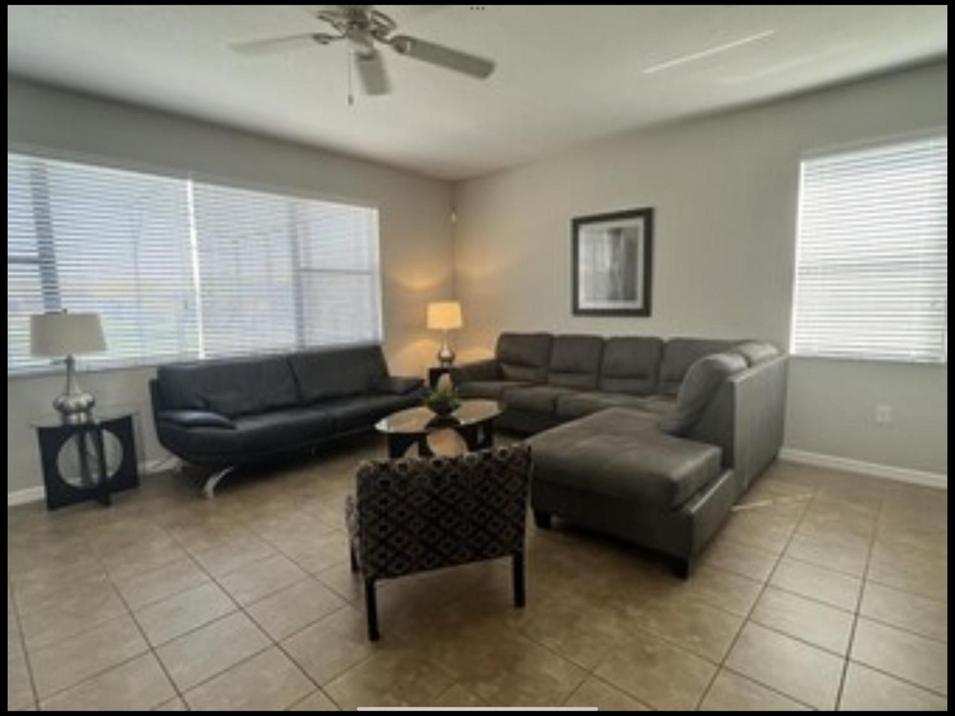 5 Bedroom House in a Golf resort community near Disney Parks & Universal Studios