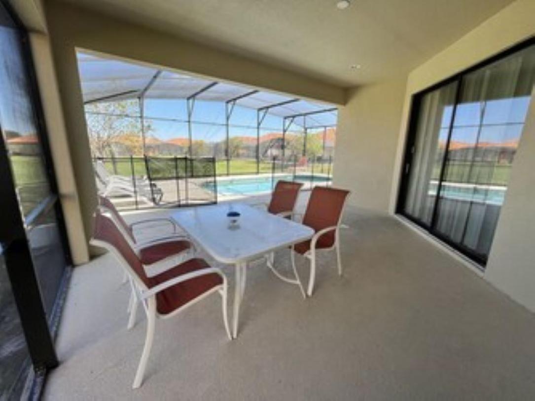 5 Bedroom House in a Golf resort community near Disney Parks & Universal Studios