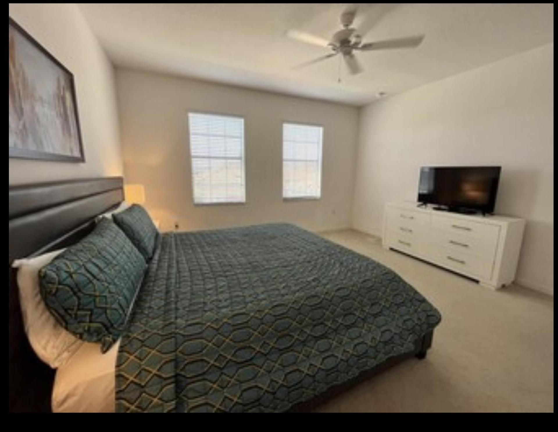 5 Bedroom House in a Golf resort community near Disney Parks & Universal Studios