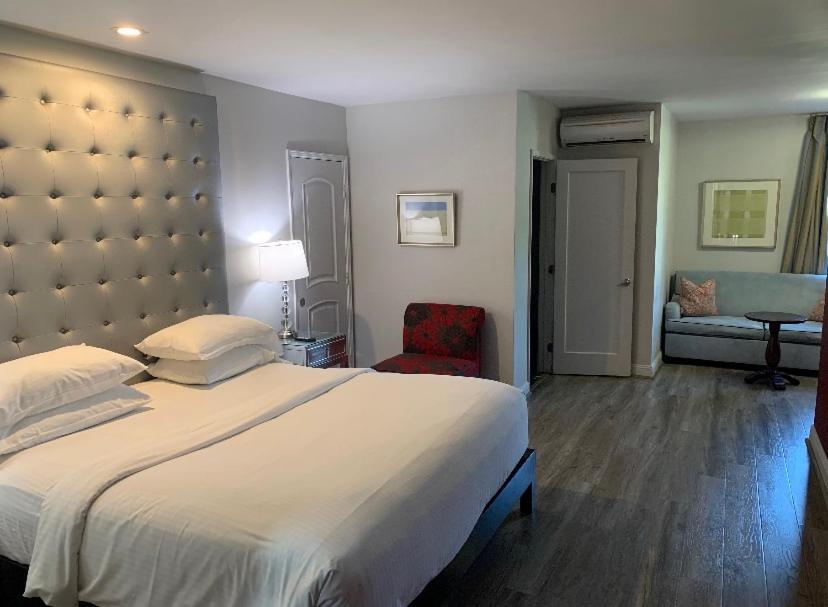 L.A. Sky Boutique Hotel