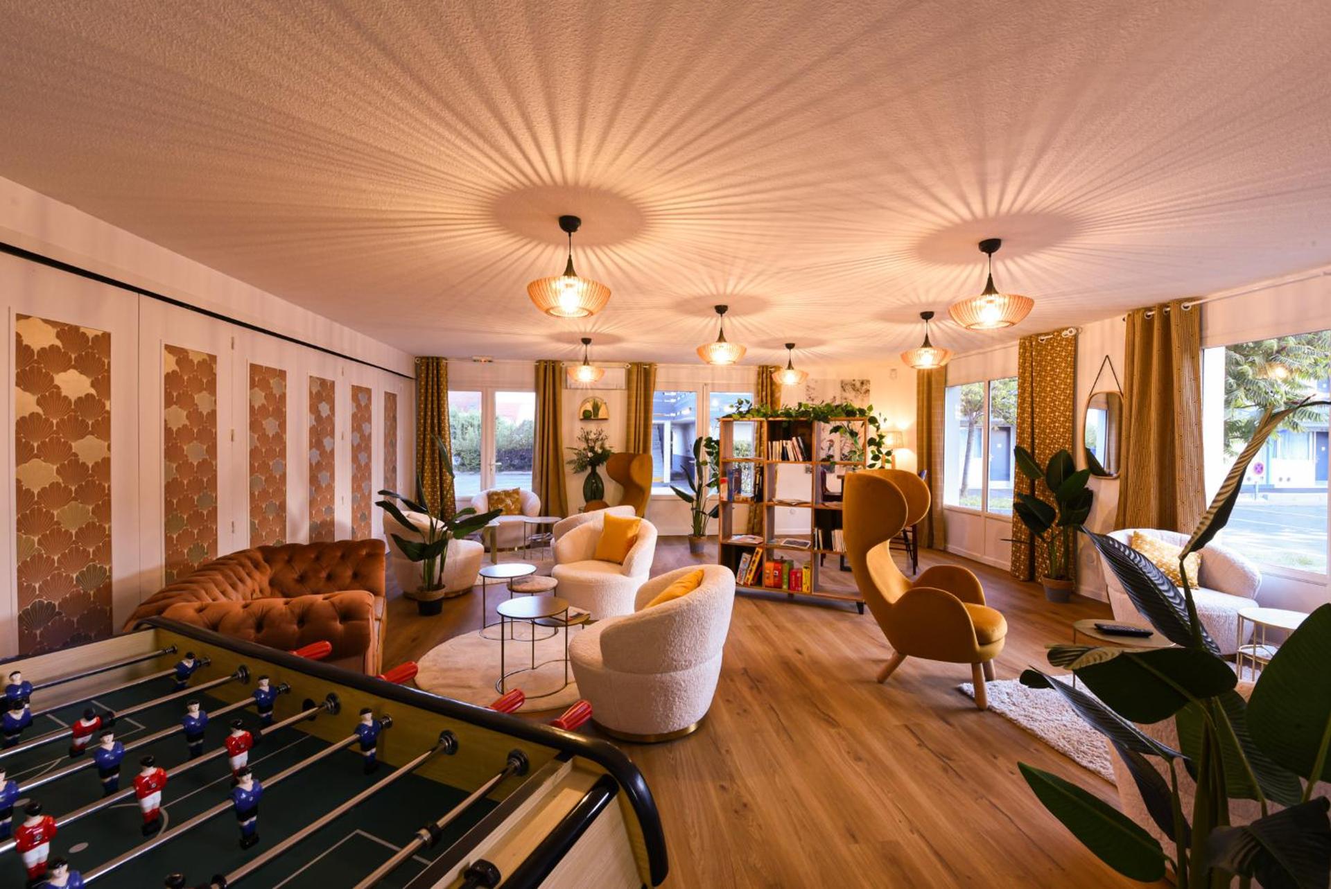 Communal lounge/ TV room