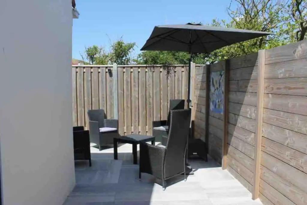 Knus vakantiehuis 100m van het strand (privé tuin)