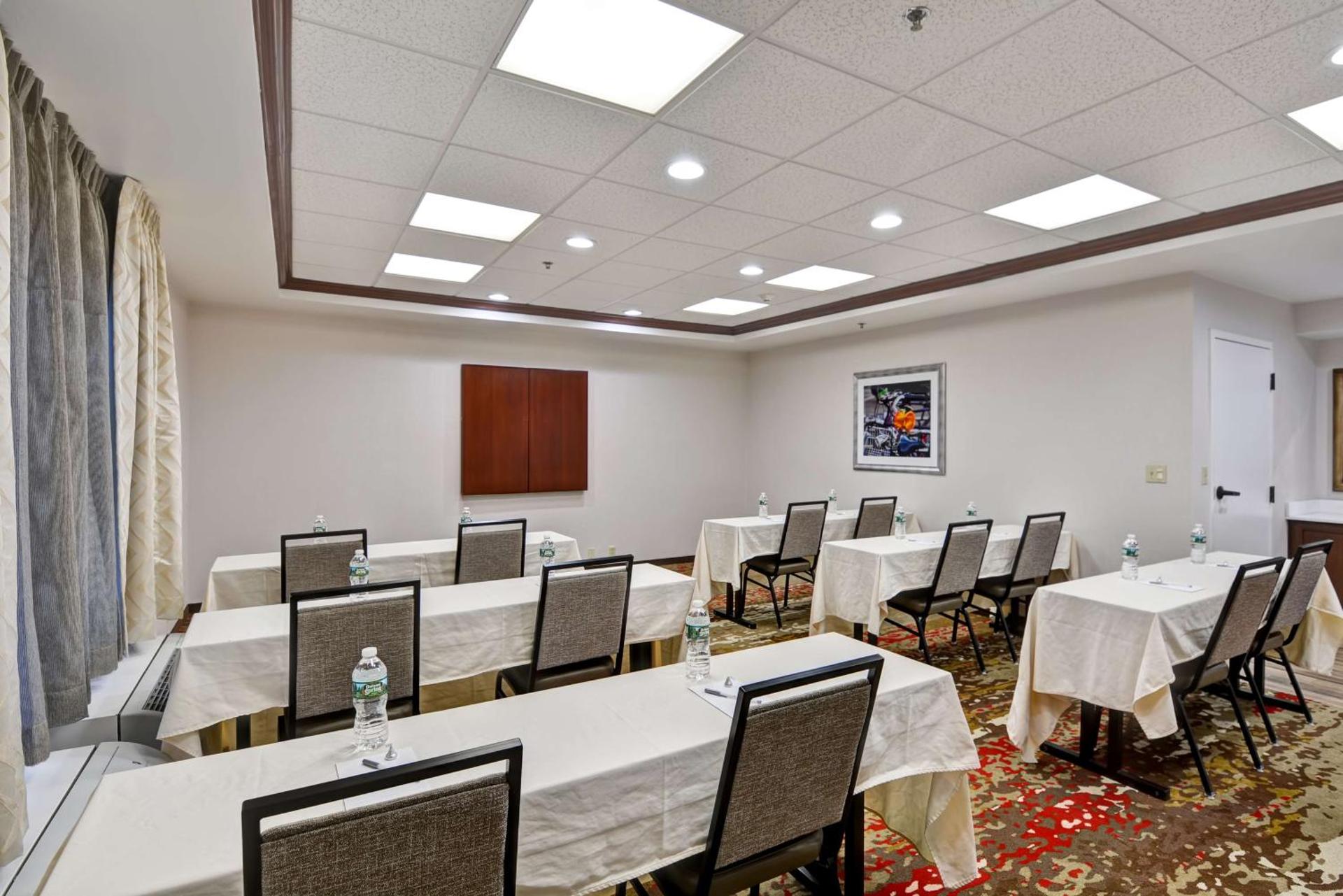Meeting/conference room