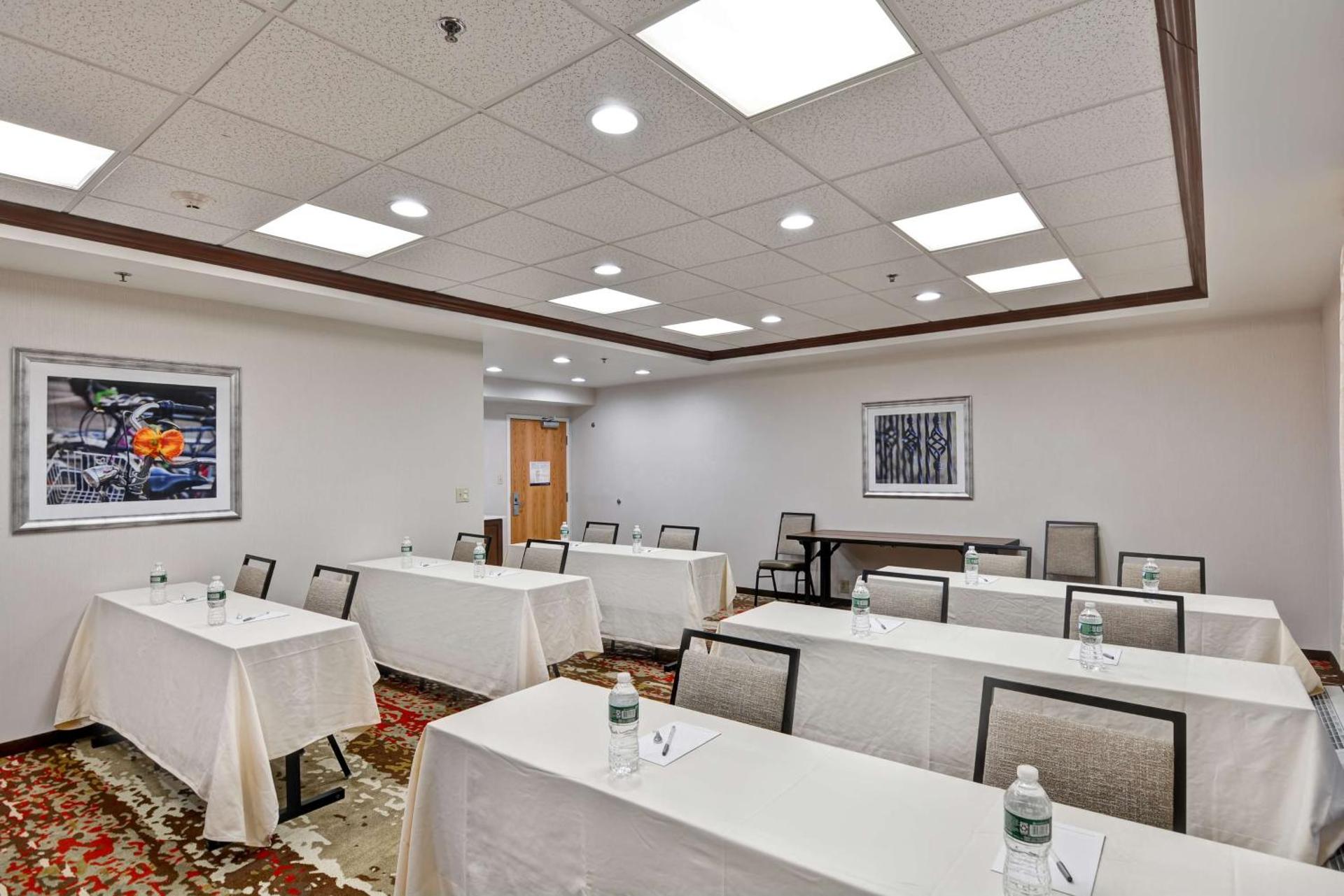 Meeting/conference room