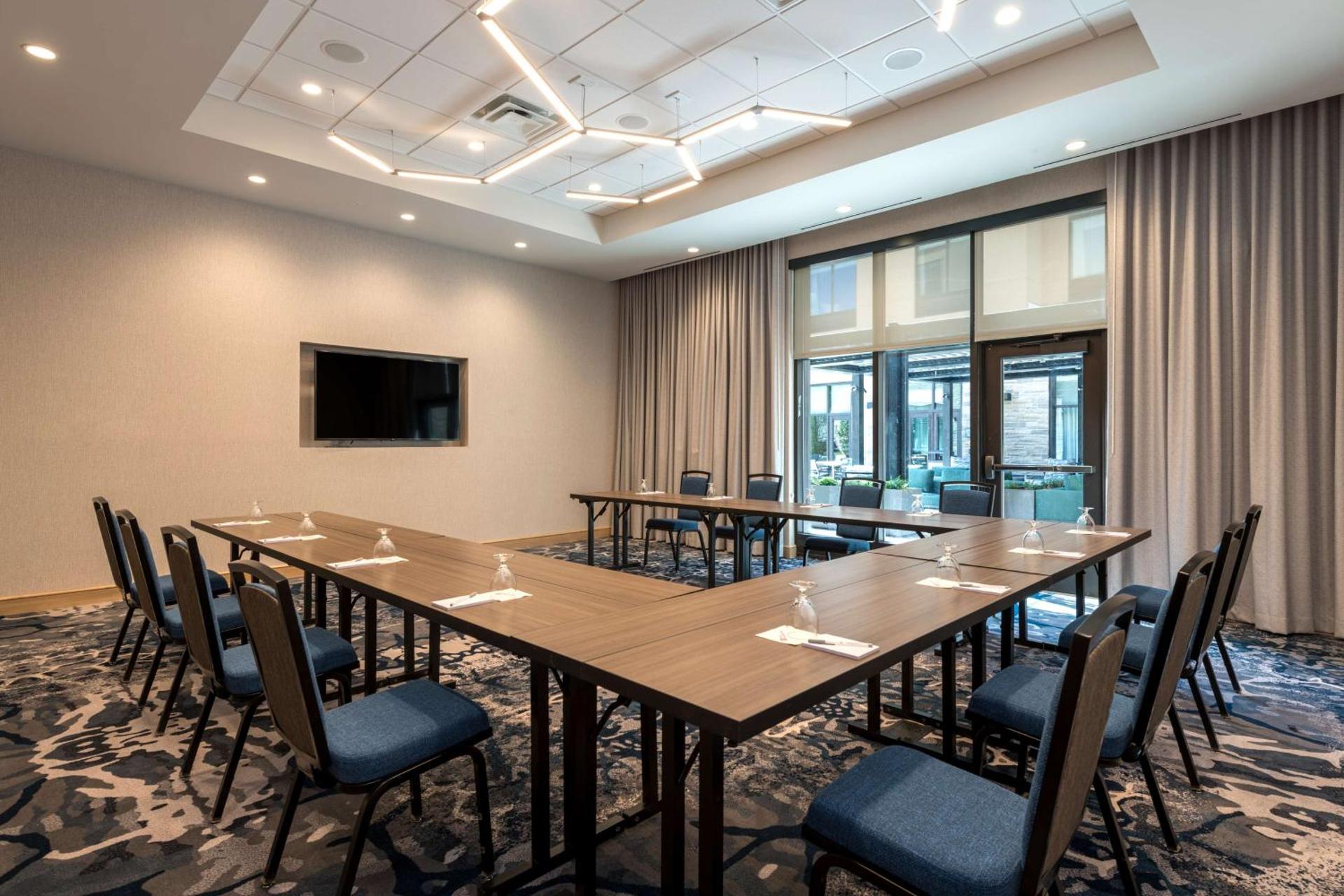 Meeting/conference room