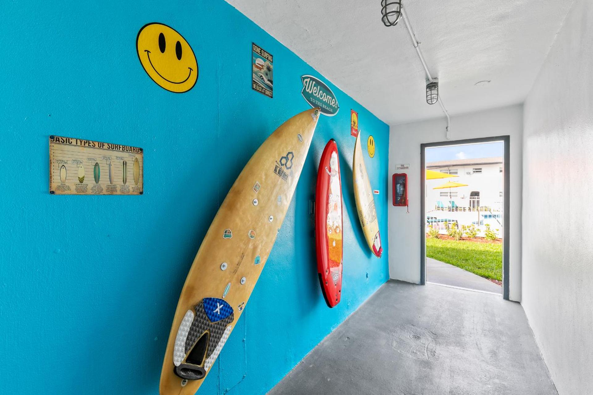 Ocean 16 - Pier View