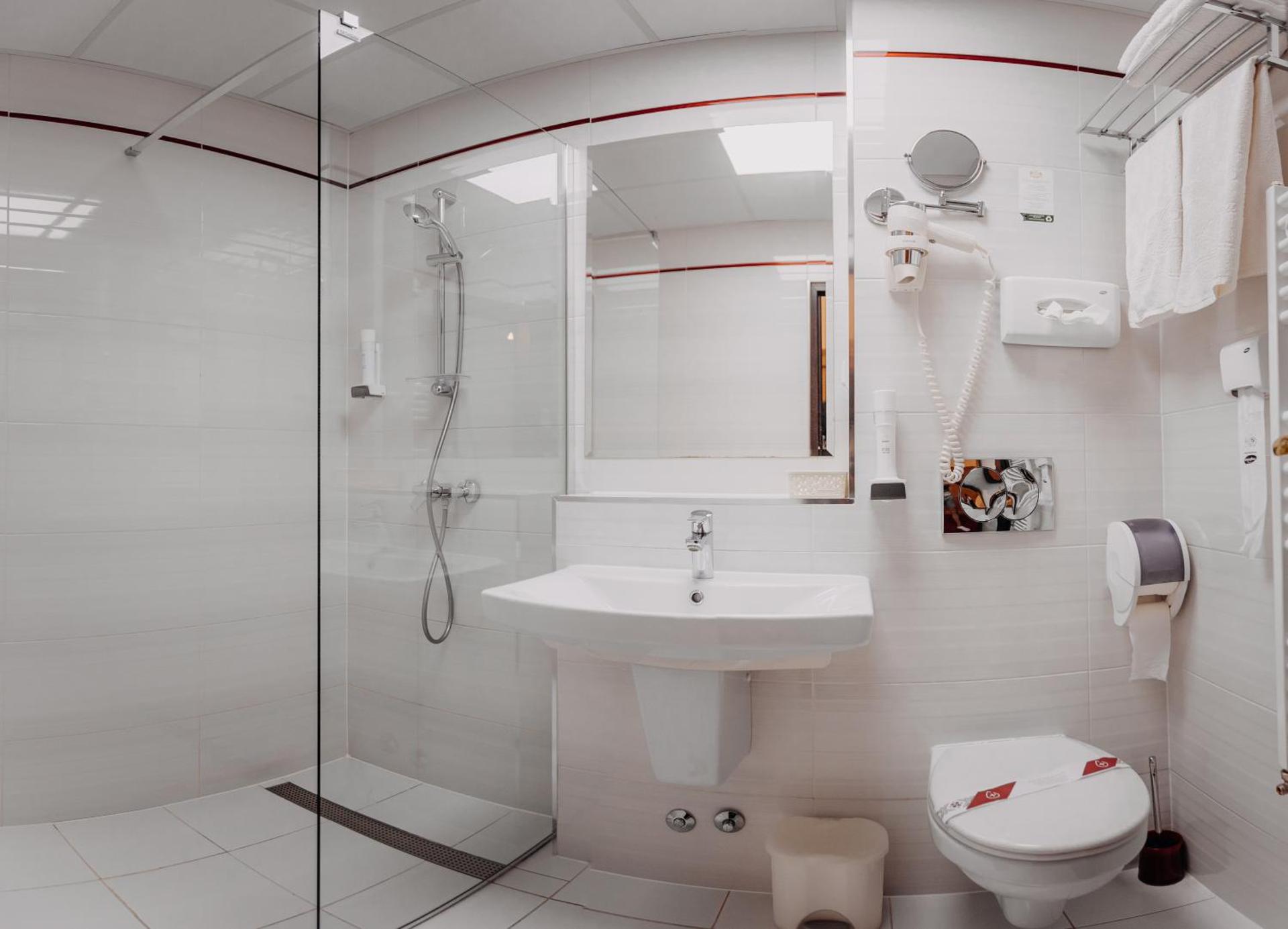 Superior Double or Twin Room with Terrace