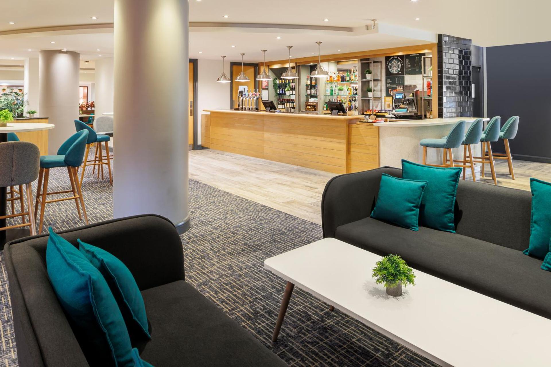 Communal lounge/ TV room