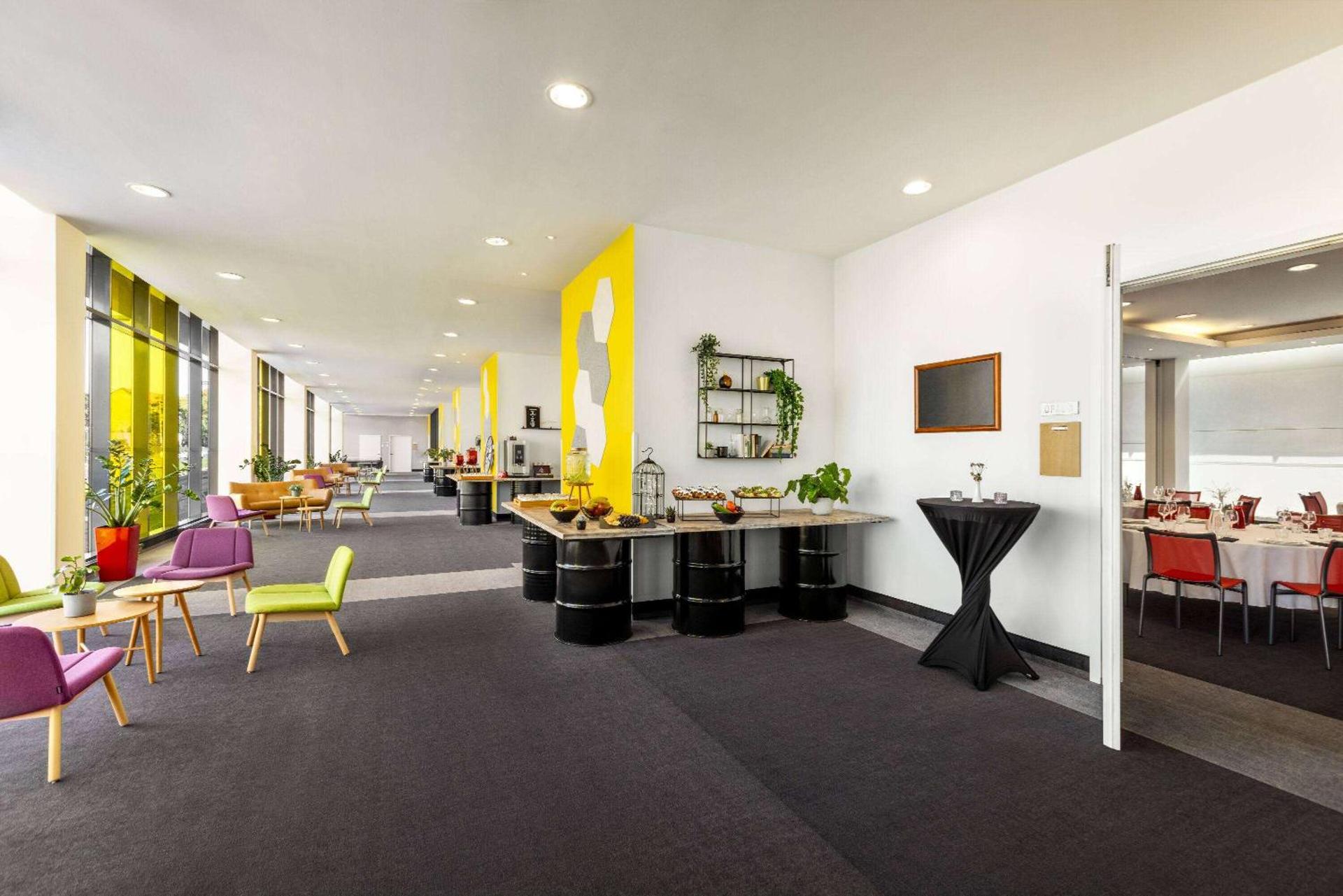 Meeting/conference room