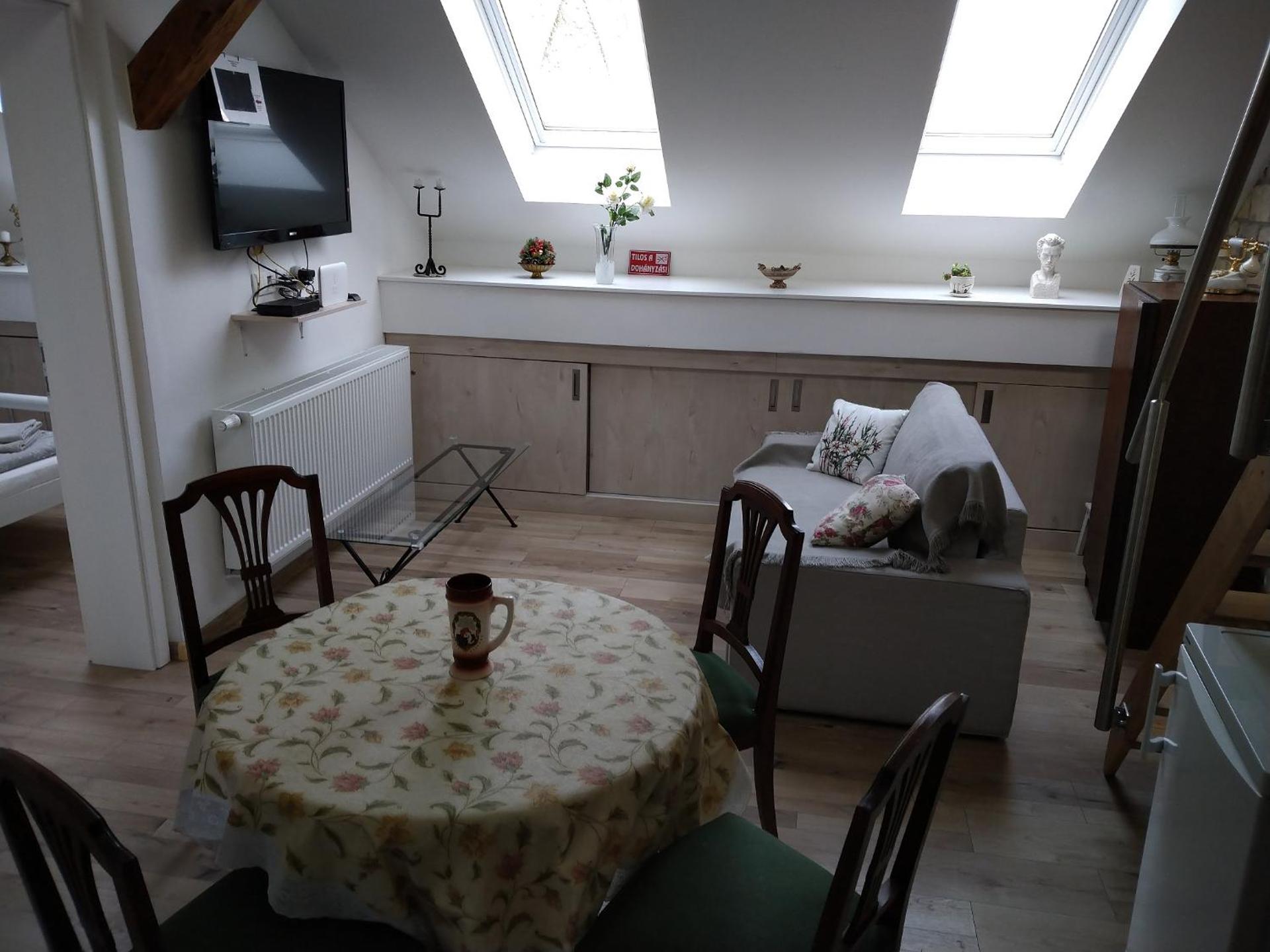 Kisfaludy Károly Apartman