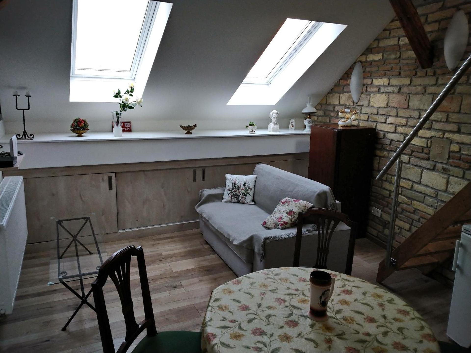 Kisfaludy Károly Apartman