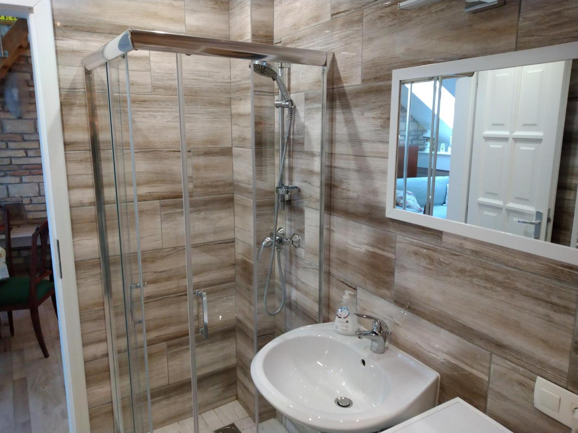 Kisfaludy Károly Apartman