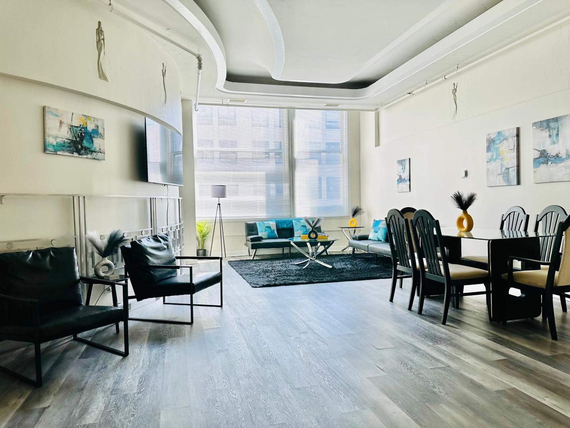 Executive Vacation Suite for 4