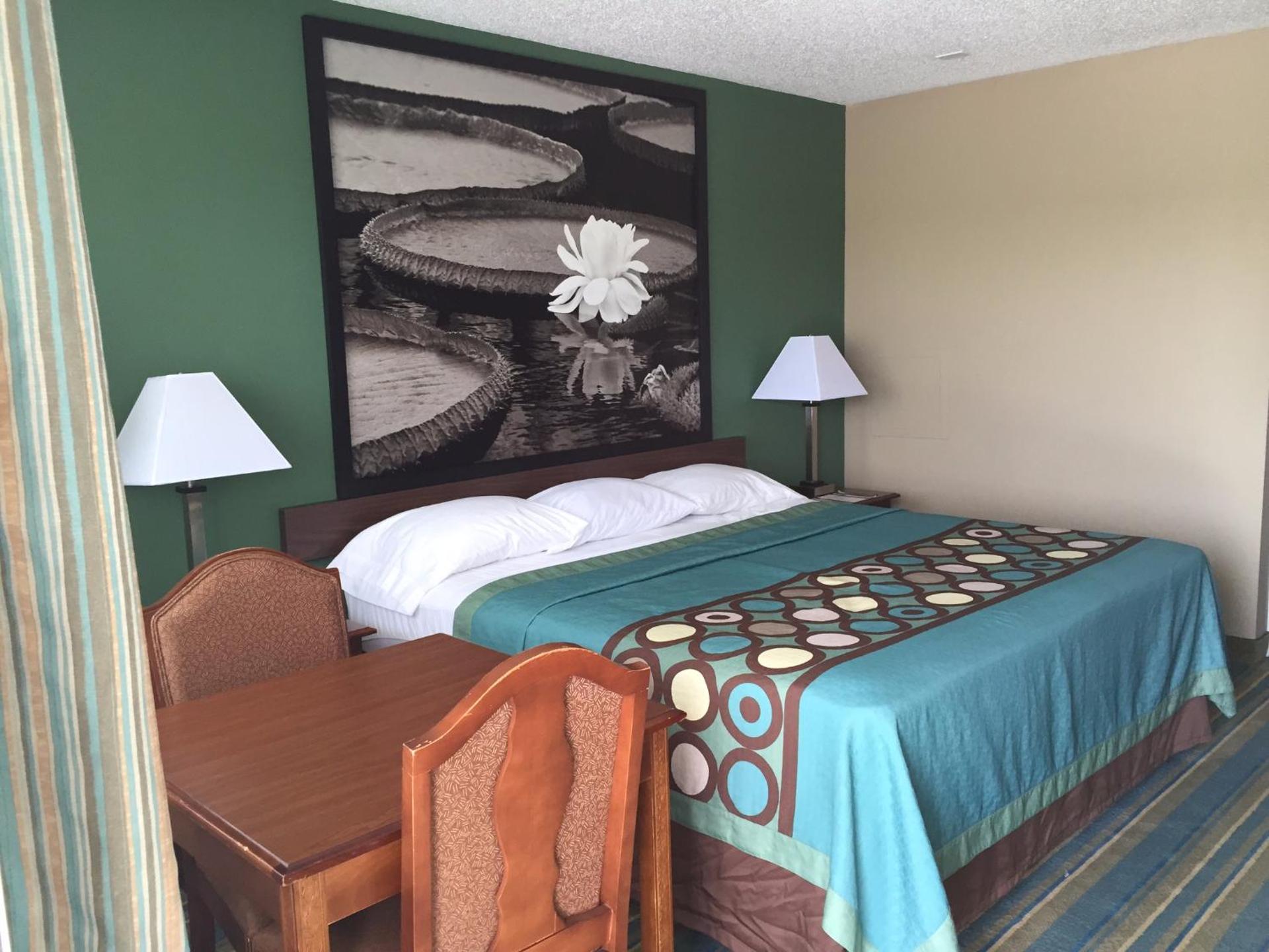 King Room - Non-Smoking