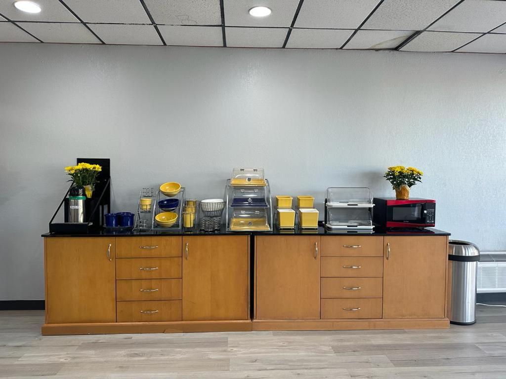 Coffee/tea facilities