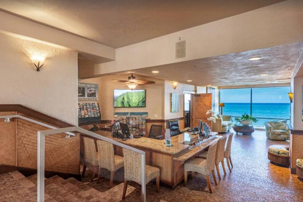 Royal Kahana 1009- Oceanfront unobstructed views from the 10th floor