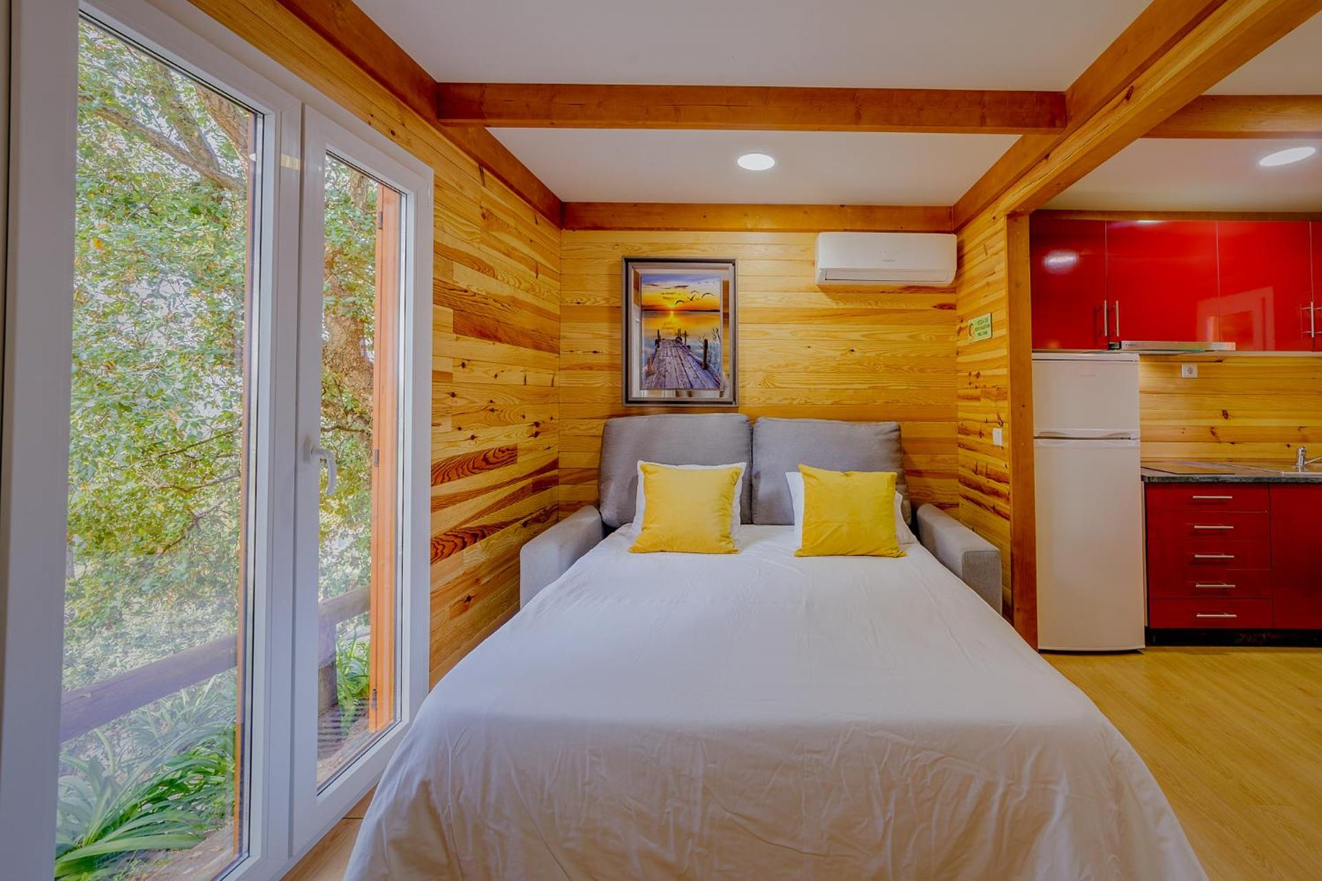 Arrabia Guest Houses Glamping