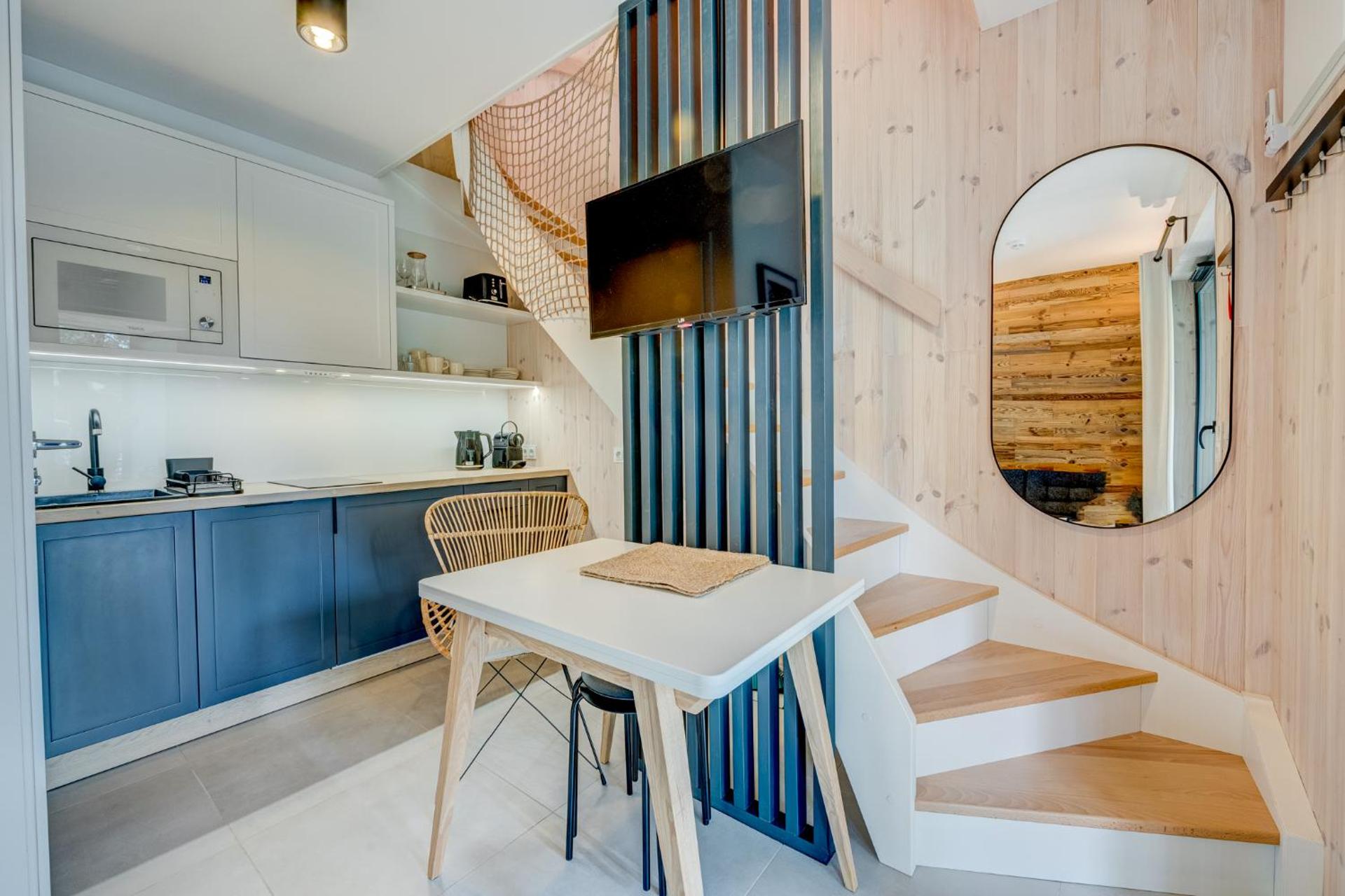 HUS - caloroczne komfortowe szeregi blisko plazy