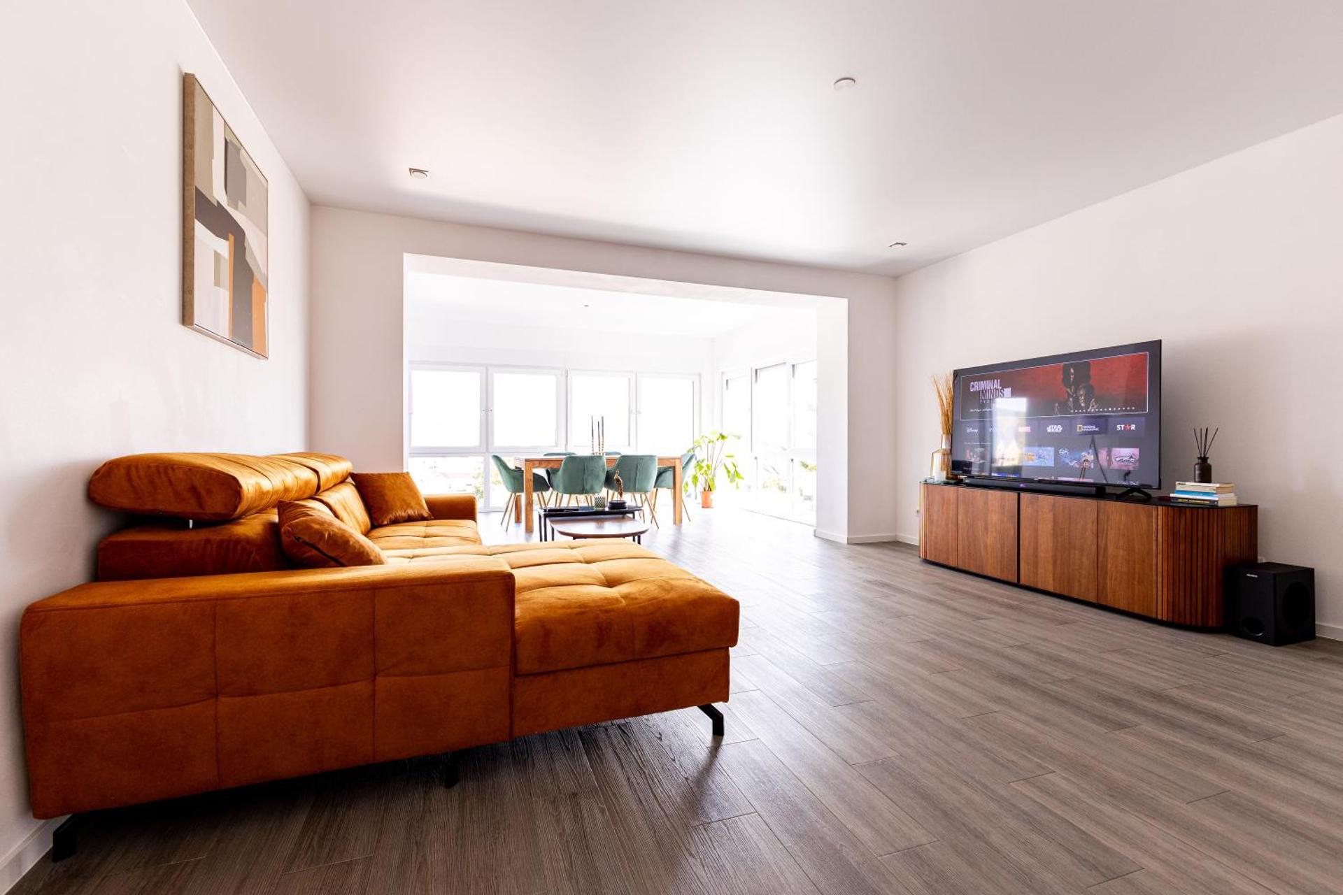 Communal lounge/ TV room