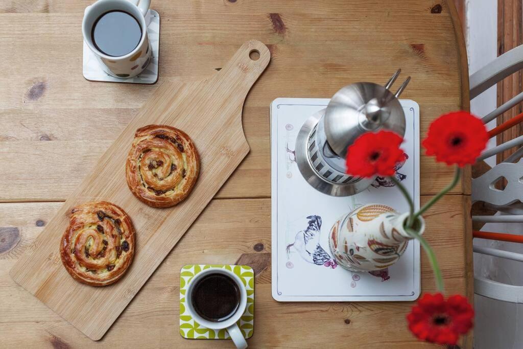 Cosy Cotswolds cottage with strong WiFi and self check in service