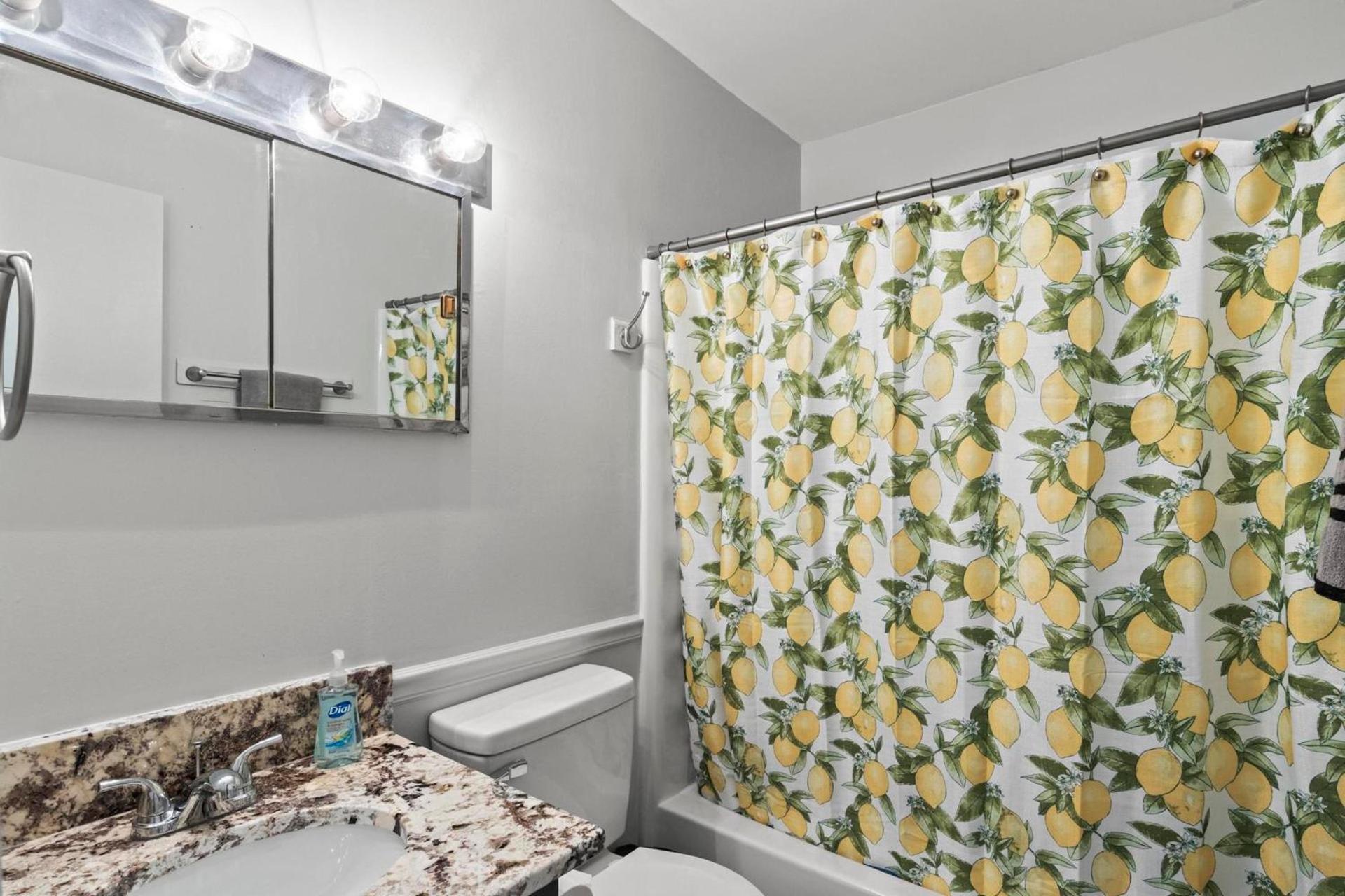 Rose Garden - Delightful Private and Peaceful Home